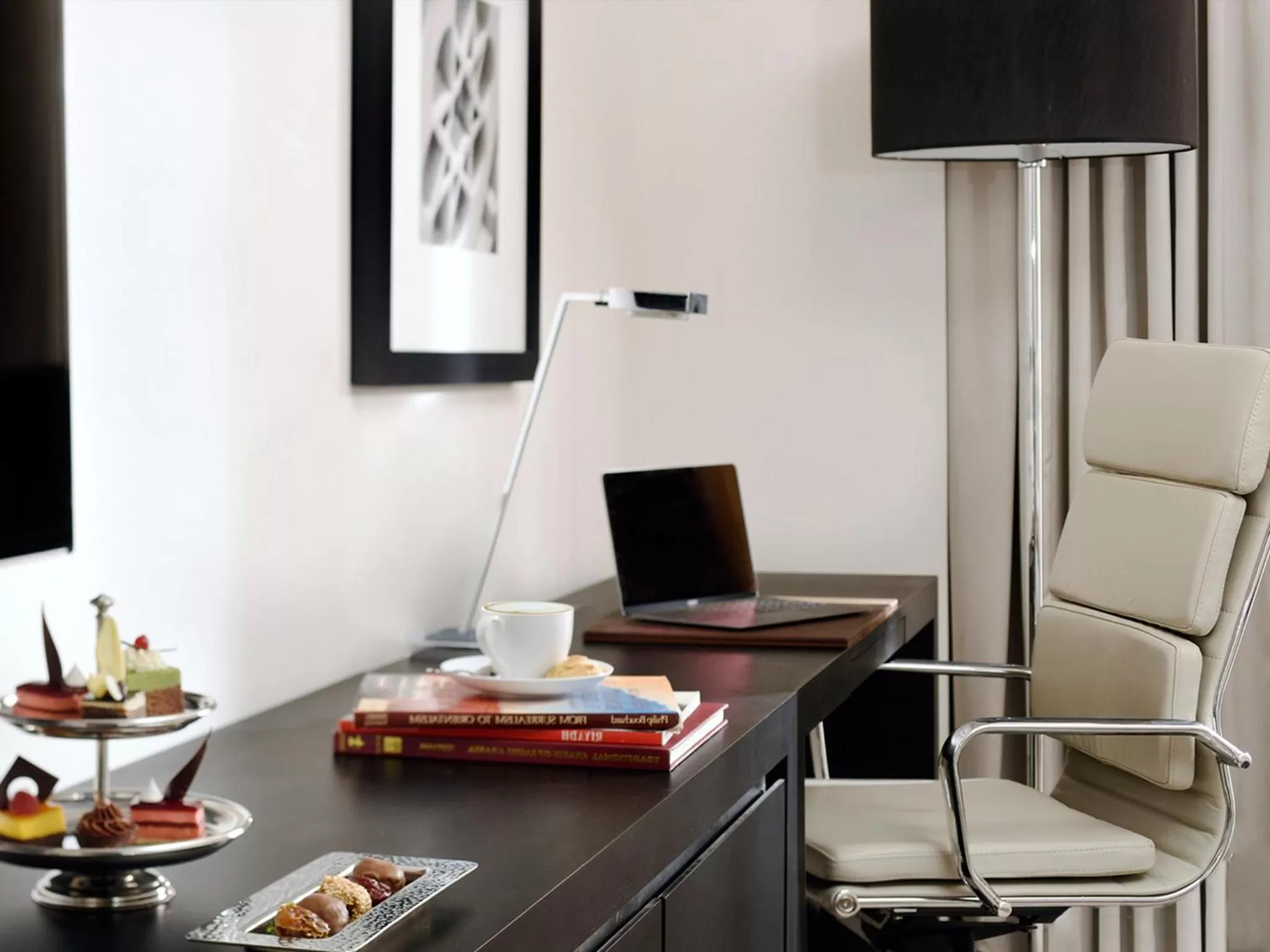 Library in Voco - Riyadh by IHG