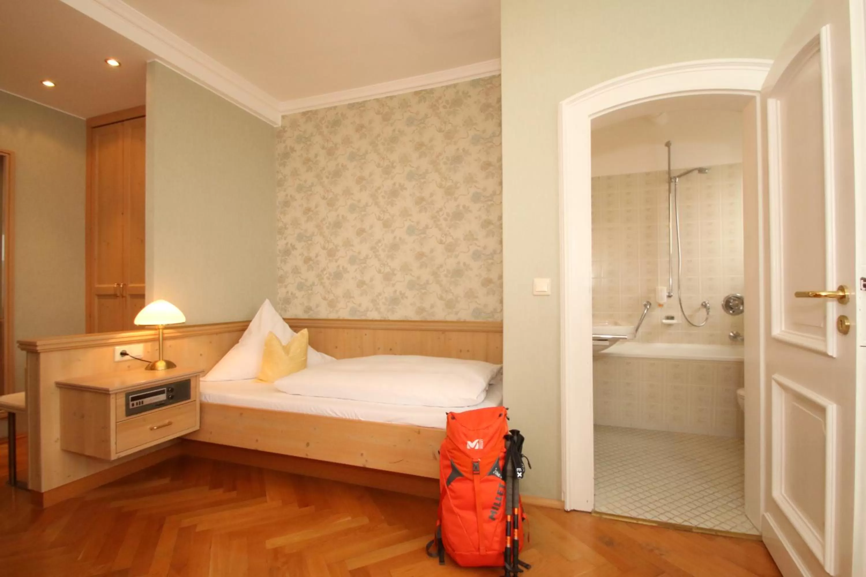 Single Room in Berghotel Hoher Knochen - Ruhe & Natur