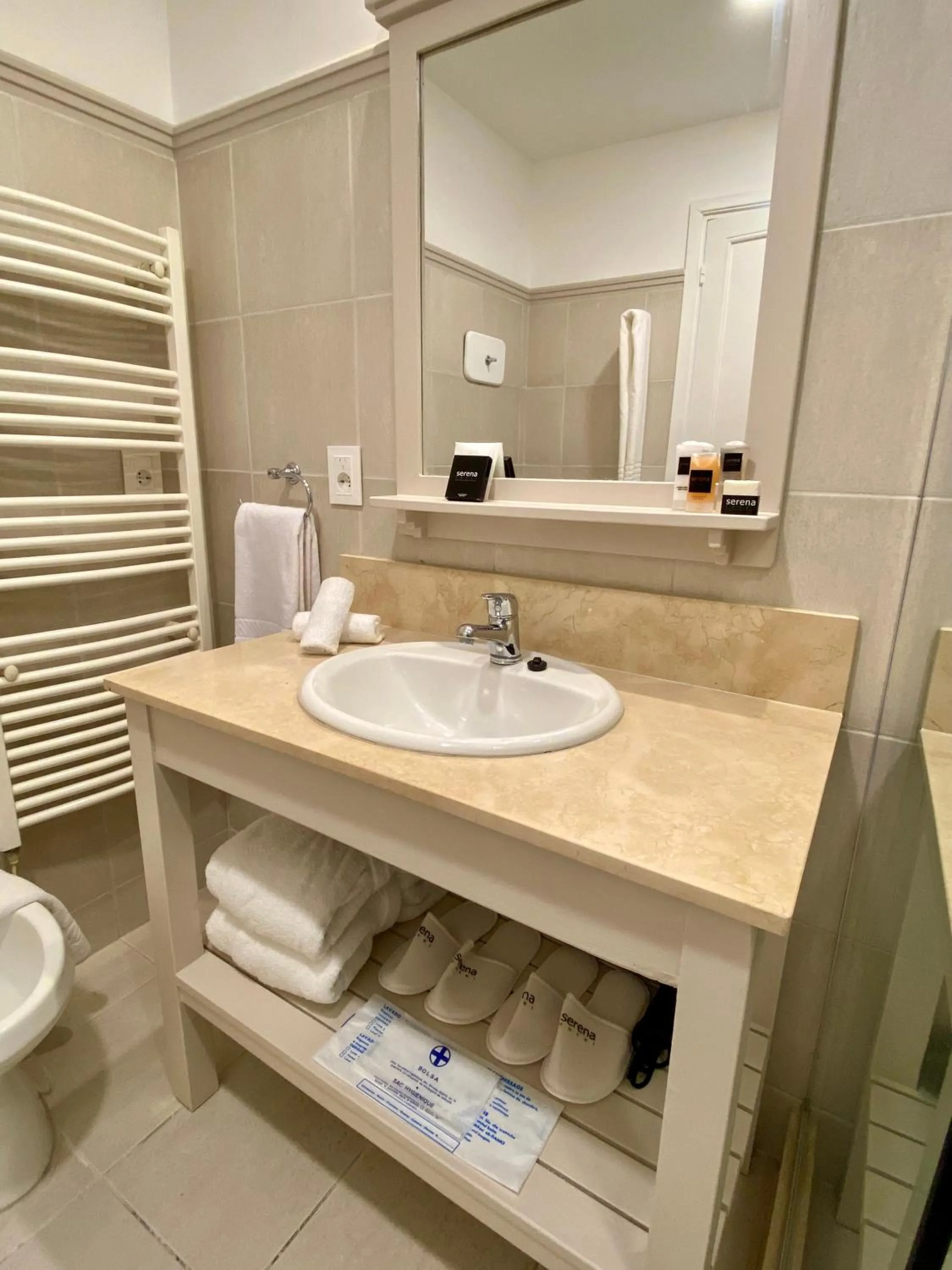 Bathroom in Serena Hotel - Punta del Este - Unico sobre la Playa