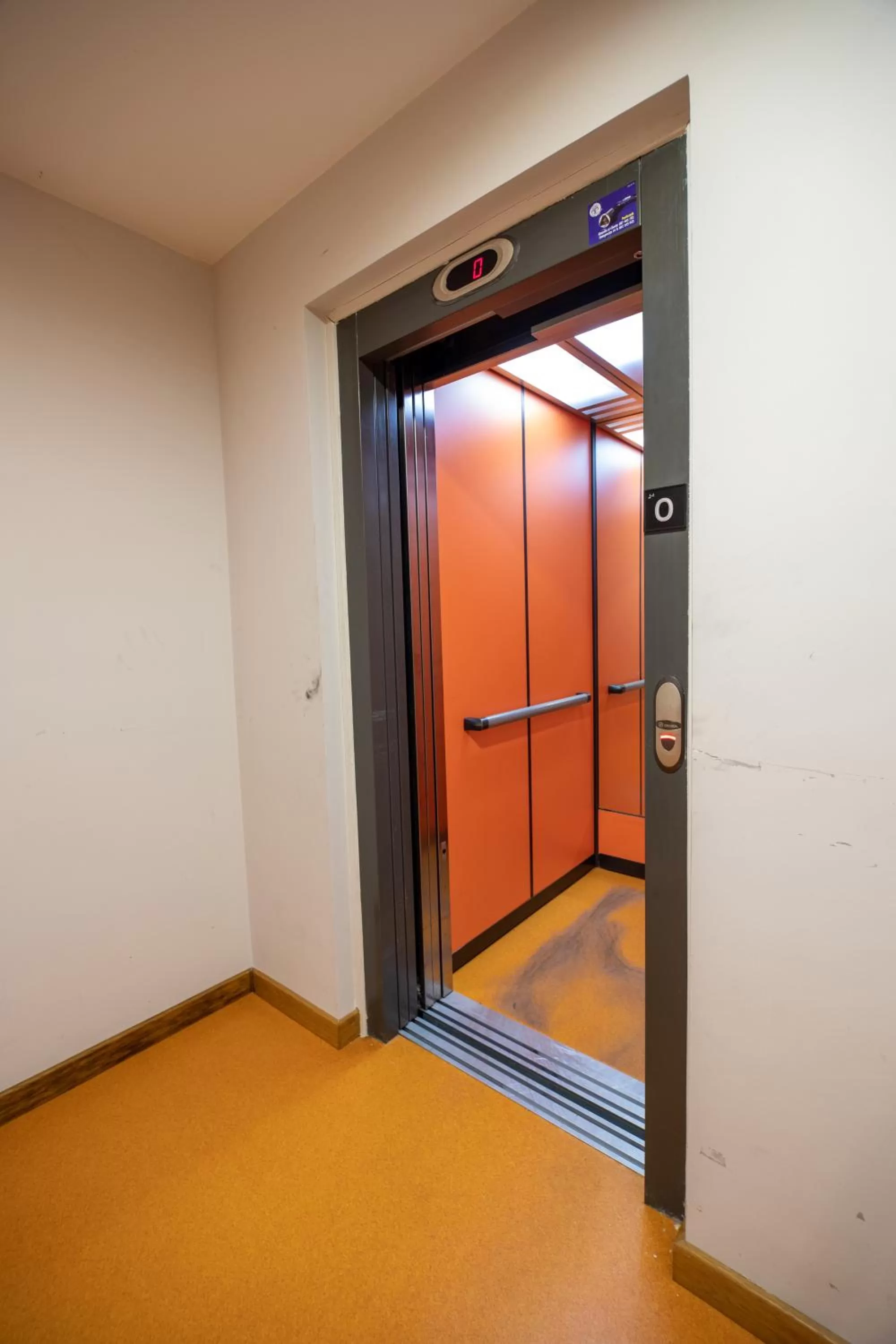 elevator in Motel Acropolis