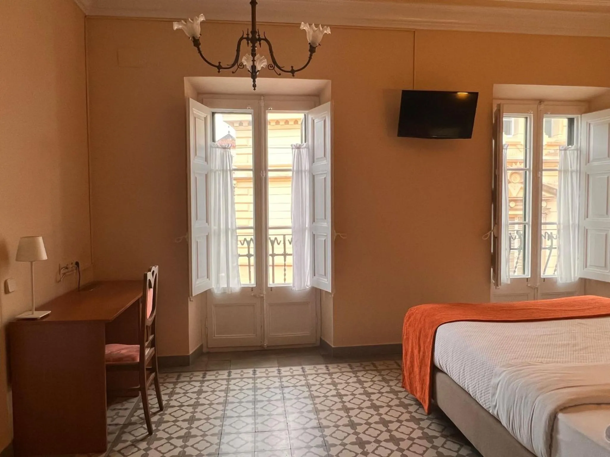 Bed in Hotel Noucentista