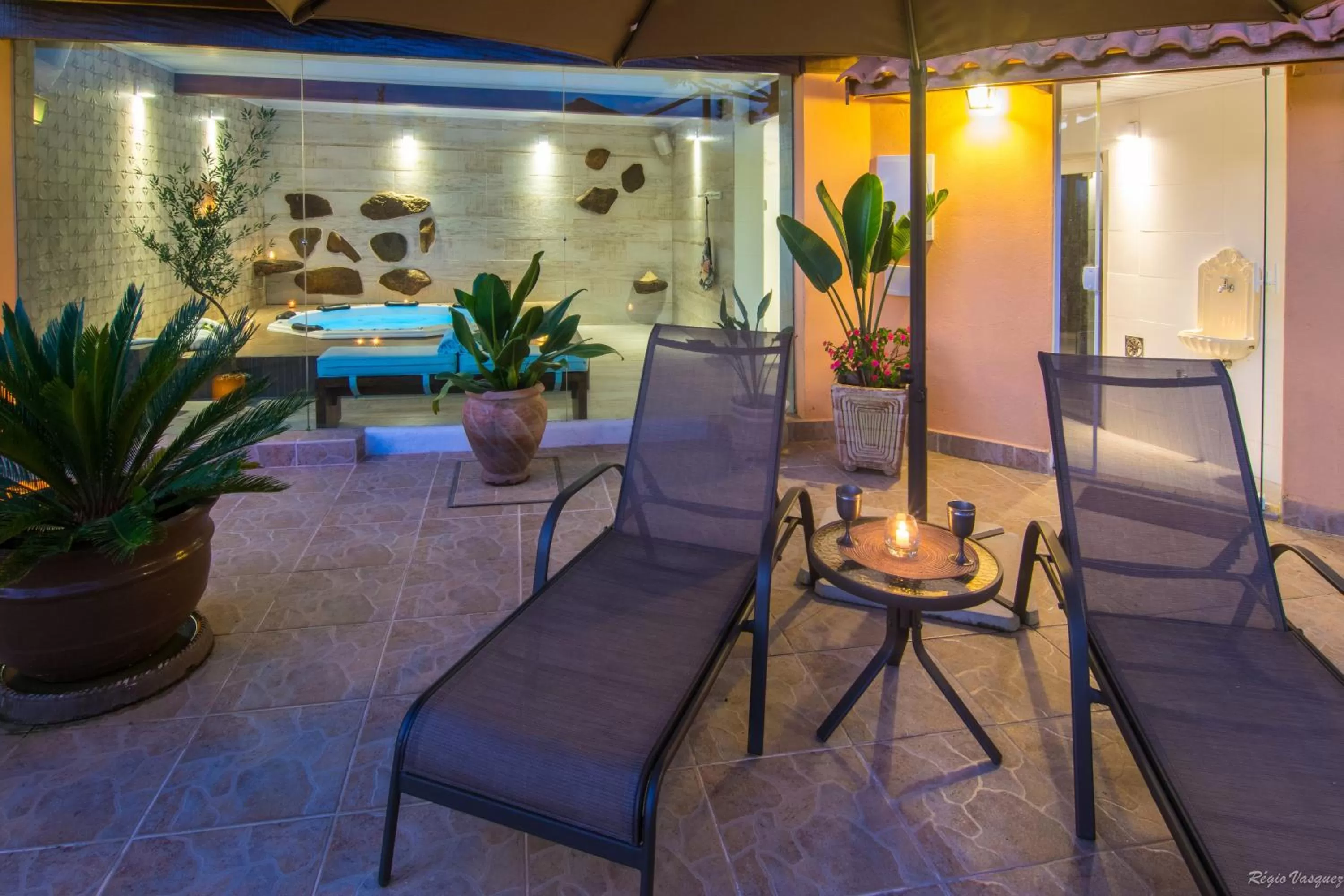 Patio, Swimming Pool in Pousada Ricanto Amore Mio