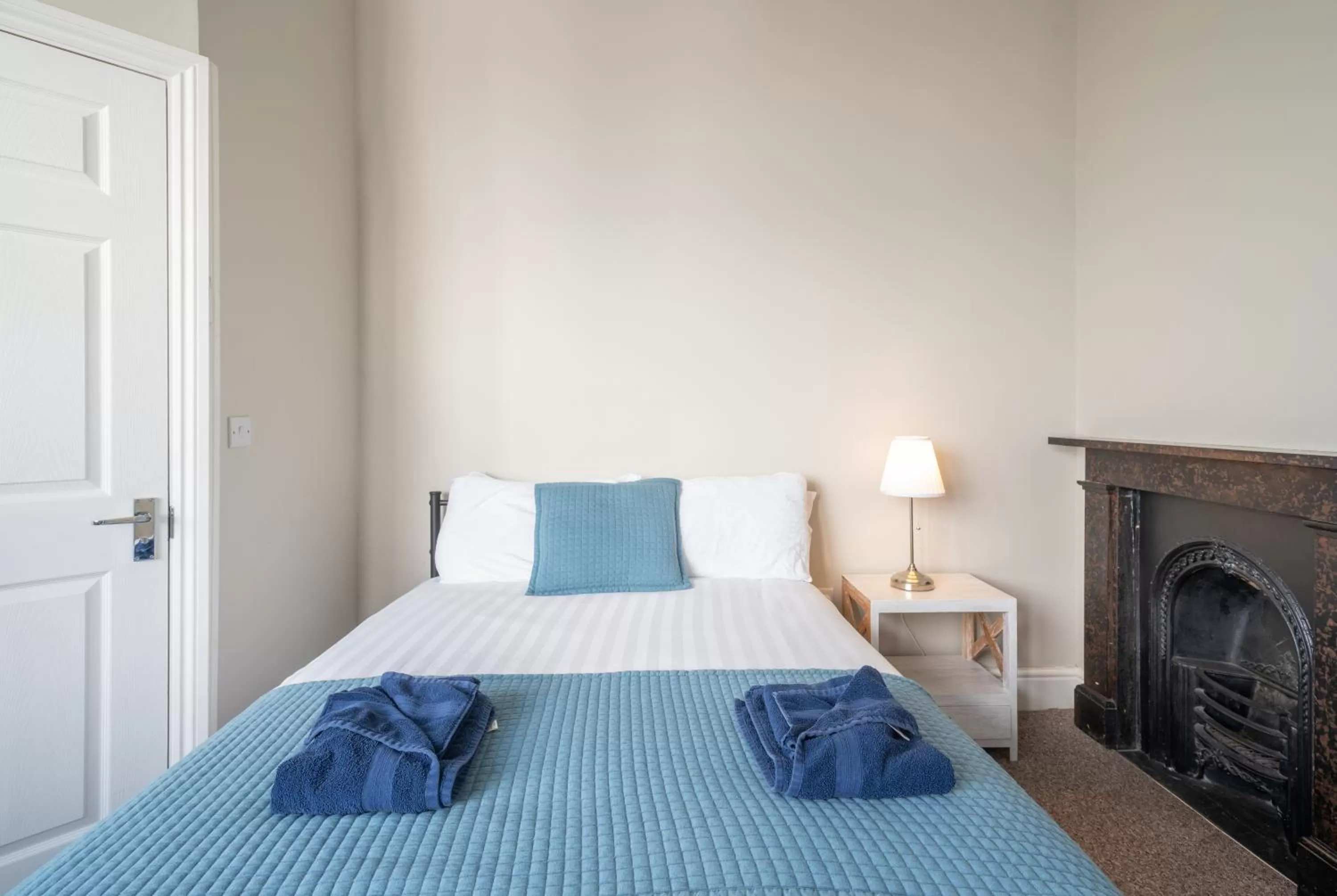 Bed in The Veteran Hotel & Bar