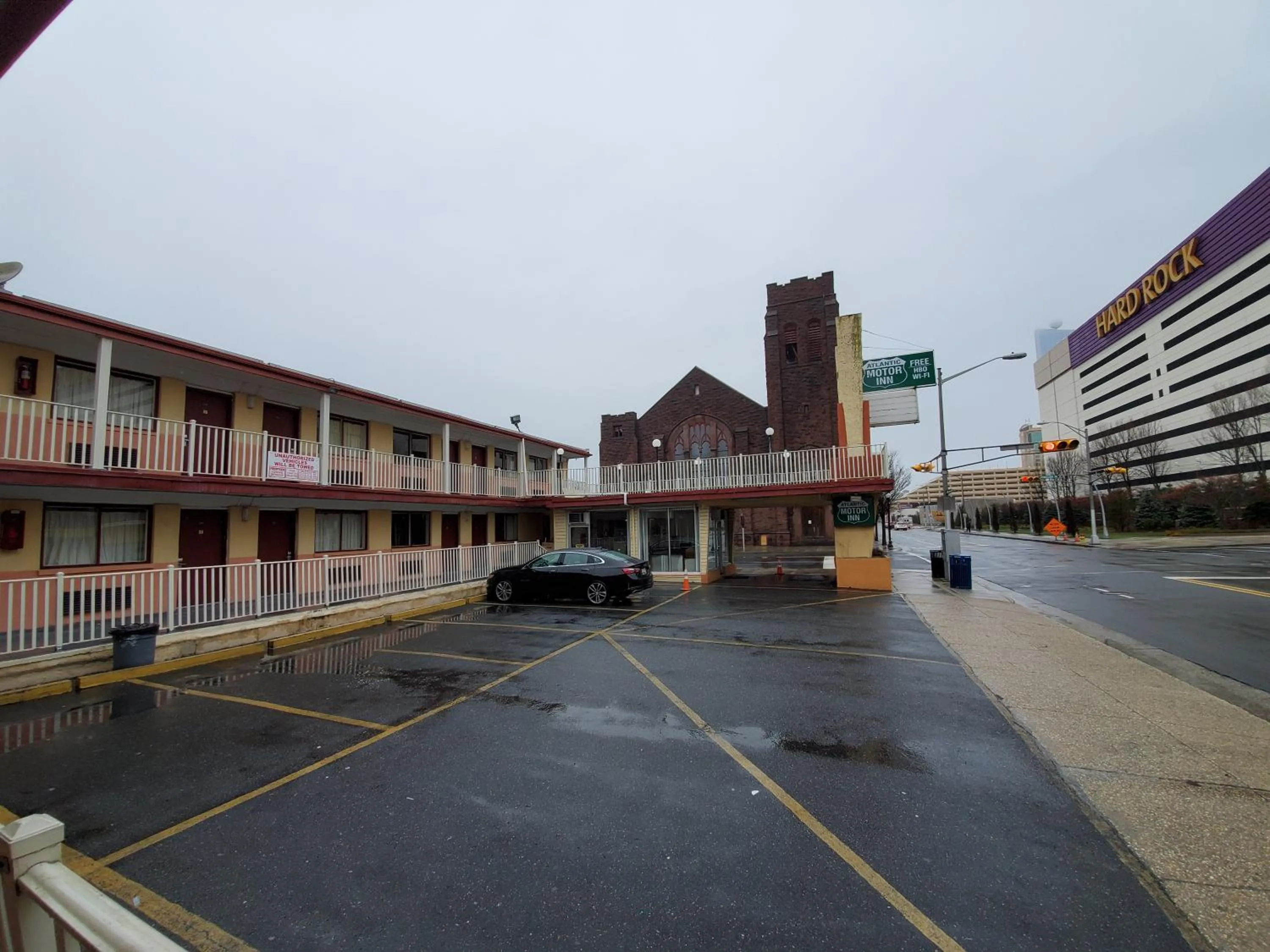 Parking in Atlantic Motor Inn Near Boardwalk