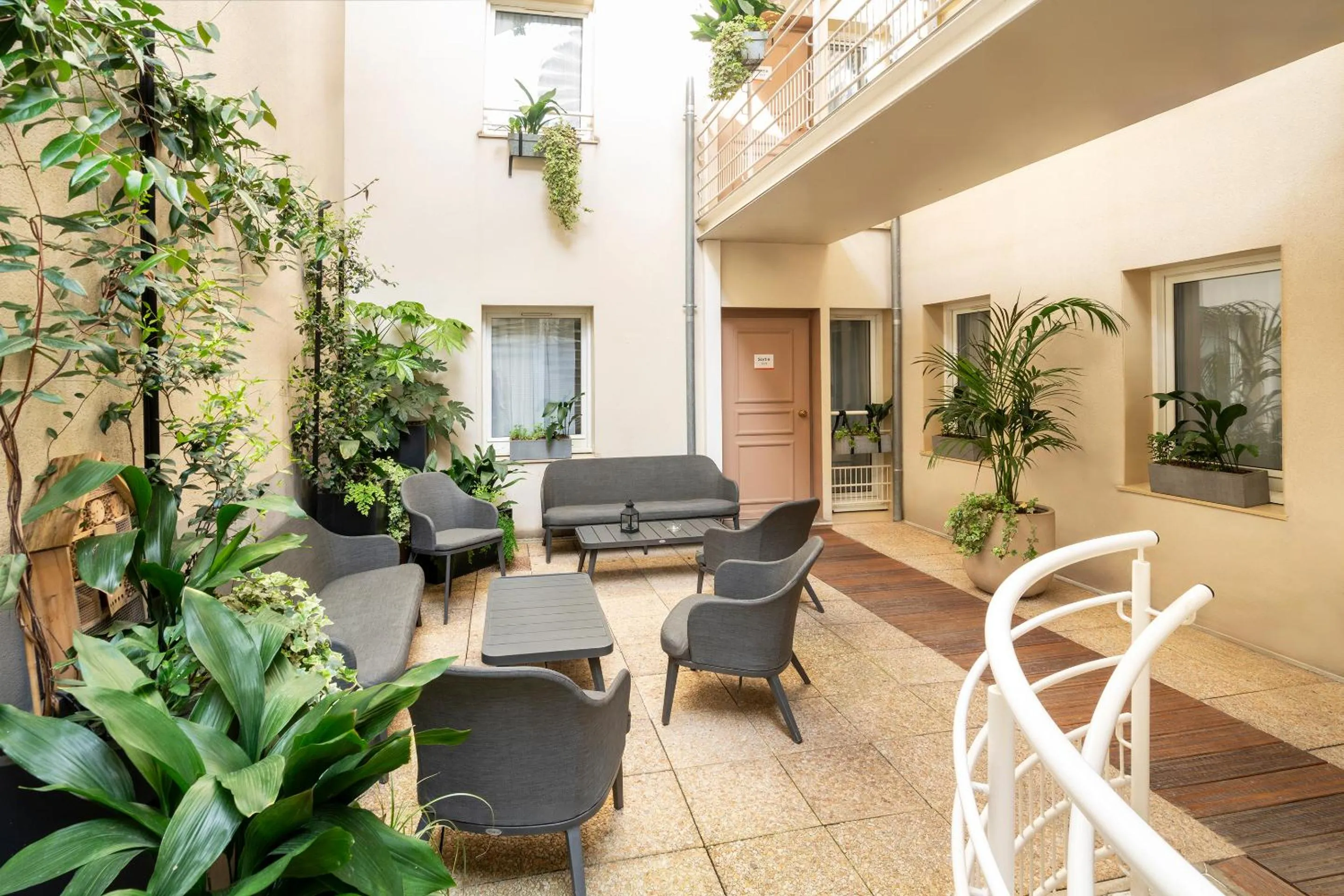 Garden in Hotel Apolonia Paris Mouffetard, Sure Hotel Collection by Best Western