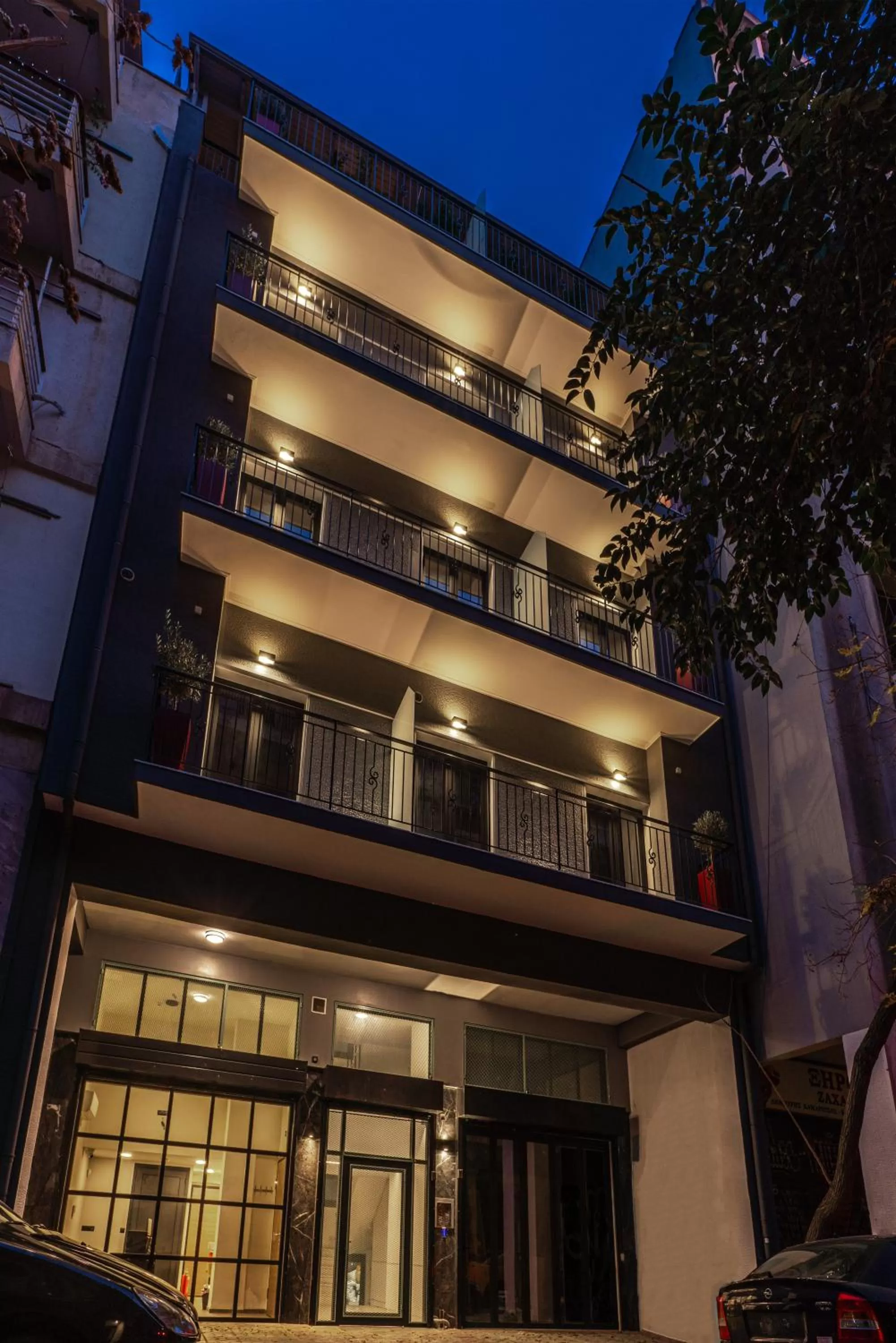 Property building in Exarchia House Project