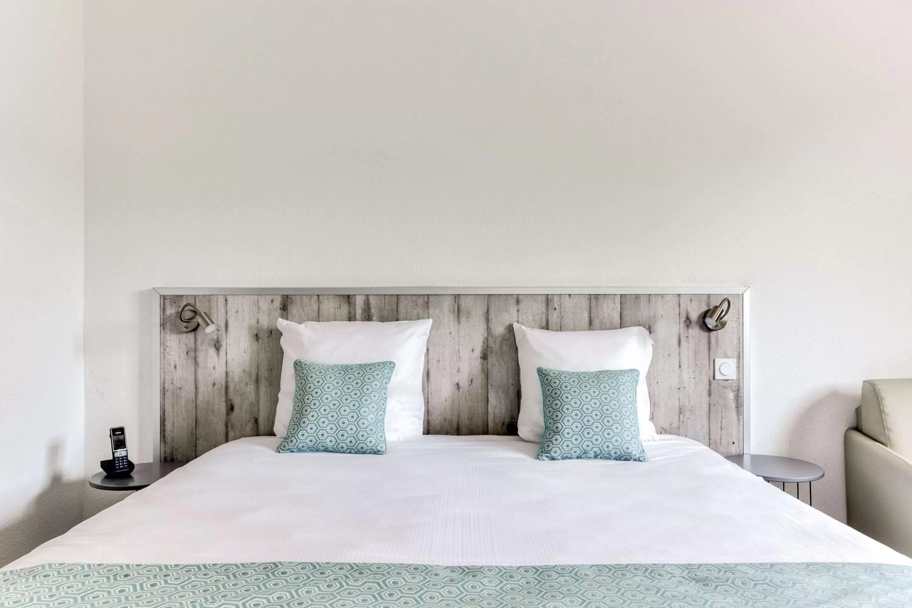 Bedroom, Bed in Sure Hotel by Best Western Beziers Le Monestie