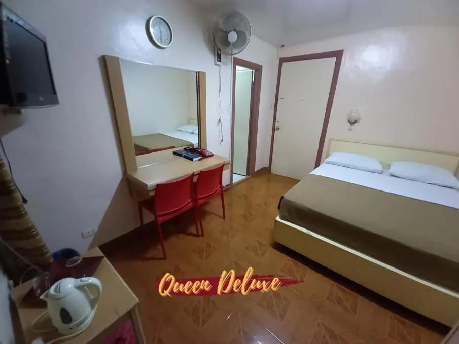 Bed in BEST FORTUNE HOTEL at CHINATOWN