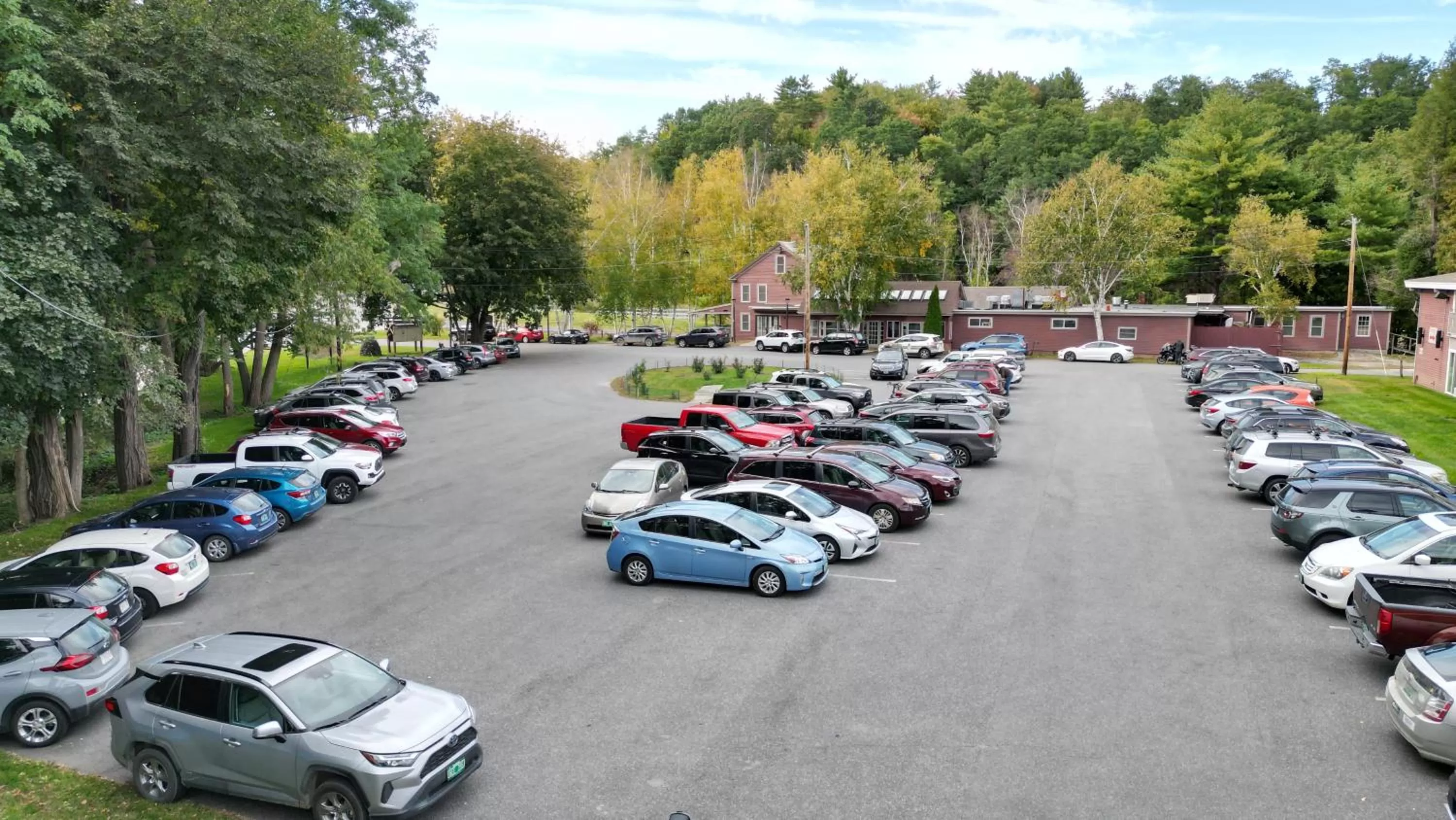 Parking in The Putney Inn