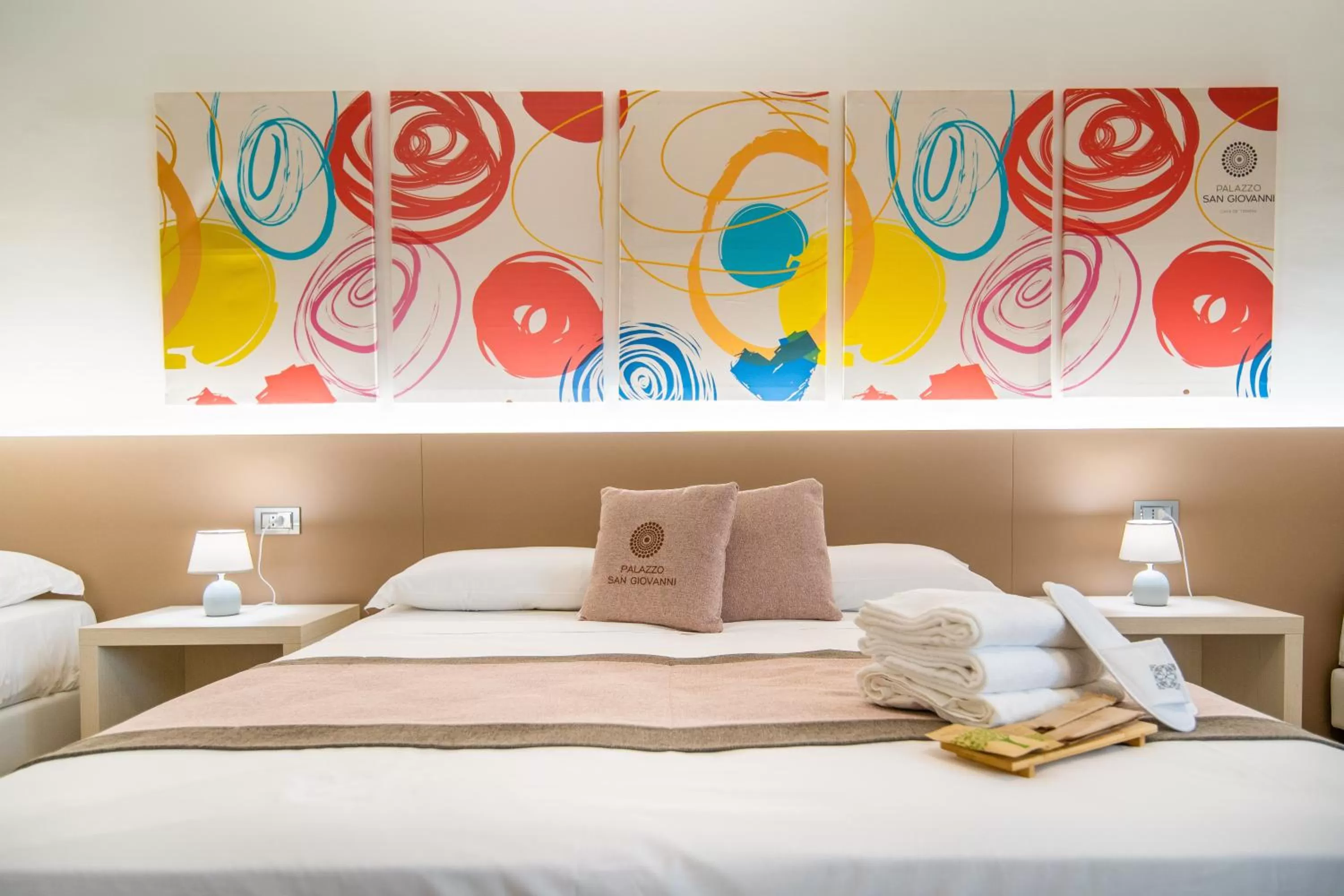 Photo of the whole room, Bed in Palazzo San Giovanni