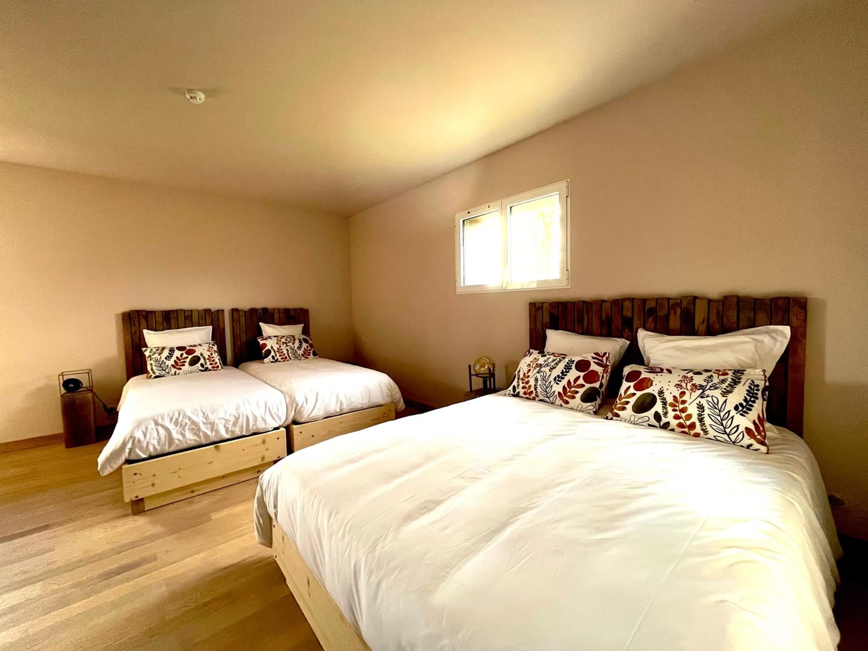 Bed in Hôtel En Tilleul