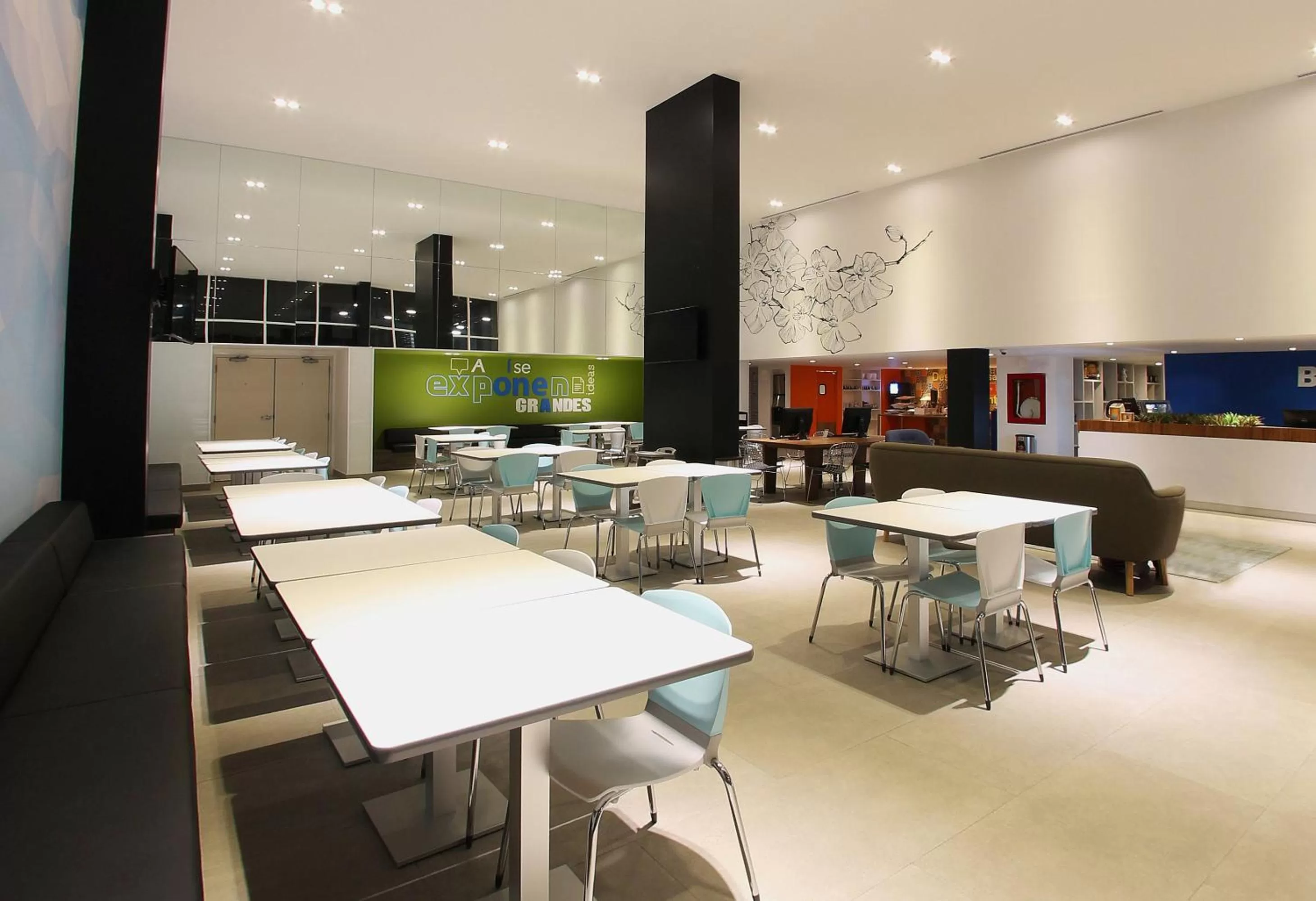 Restaurant/places to eat in One Cuautitlan