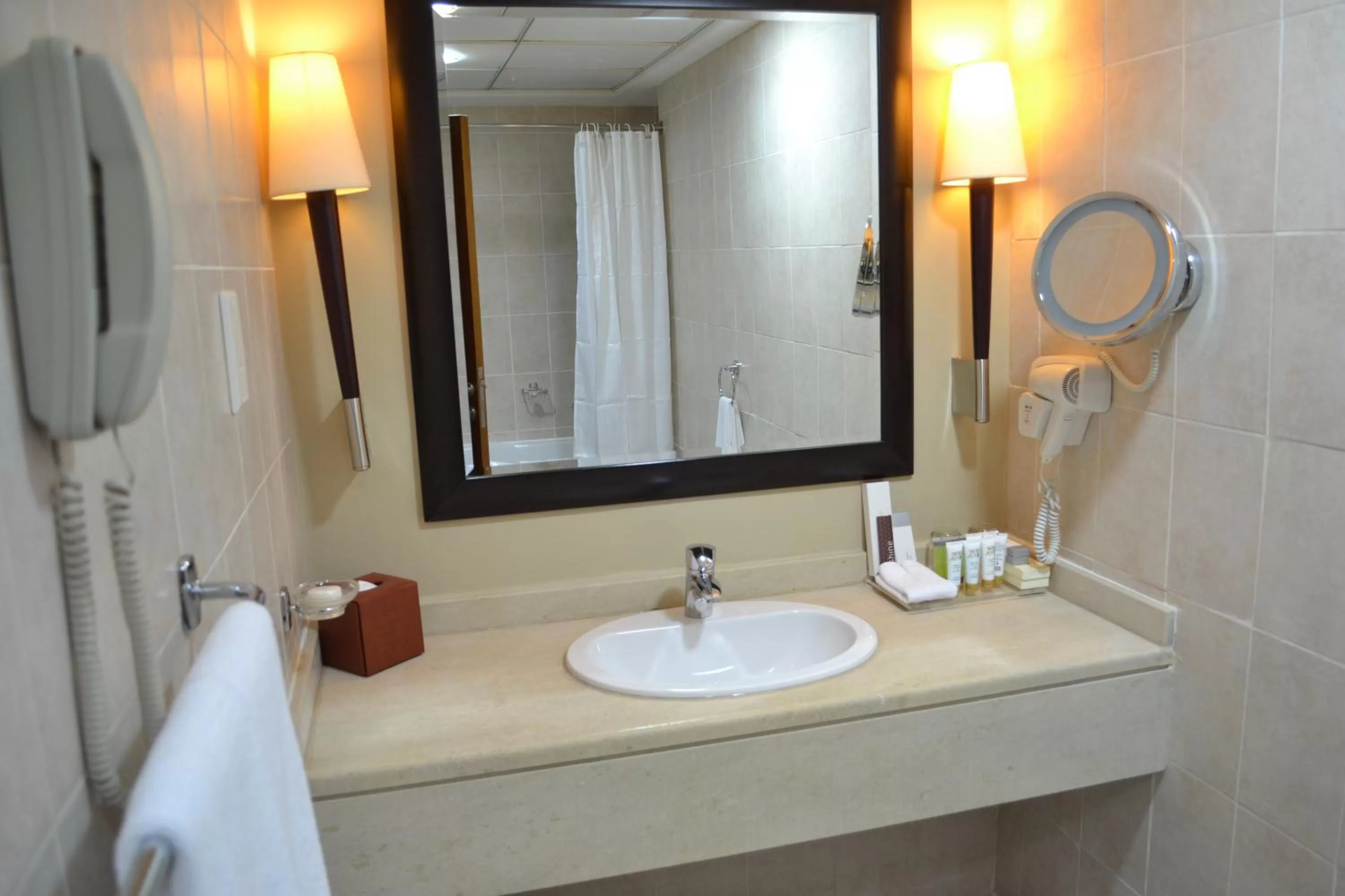 Bathroom in Sheraton Khalidiya Hotel
