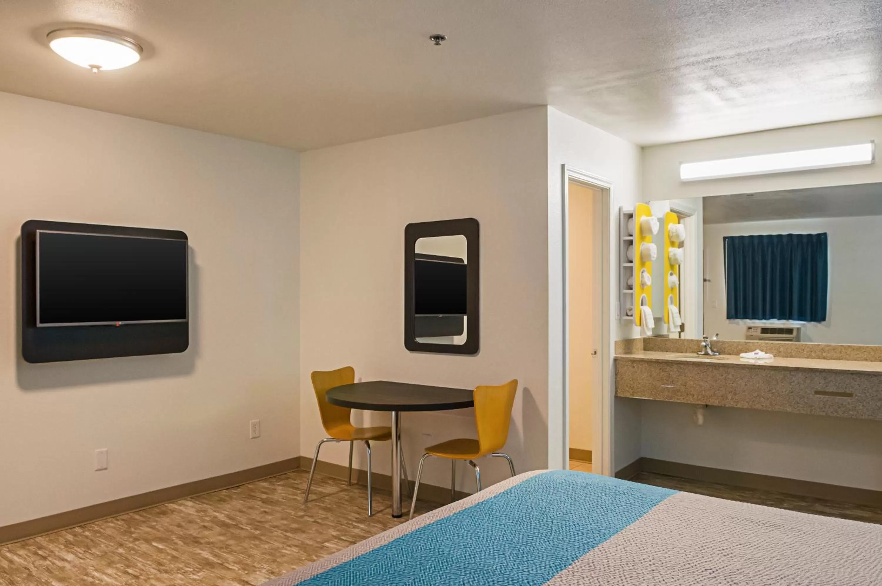 Bedroom in Motel 6-Bay Saint Louis, MS