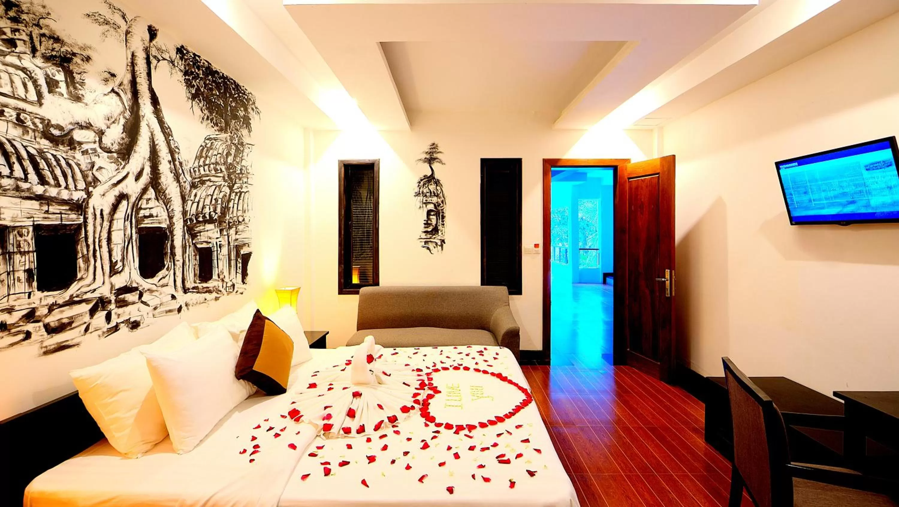 Photo of the whole room in La Residence Blanc D'Angkor