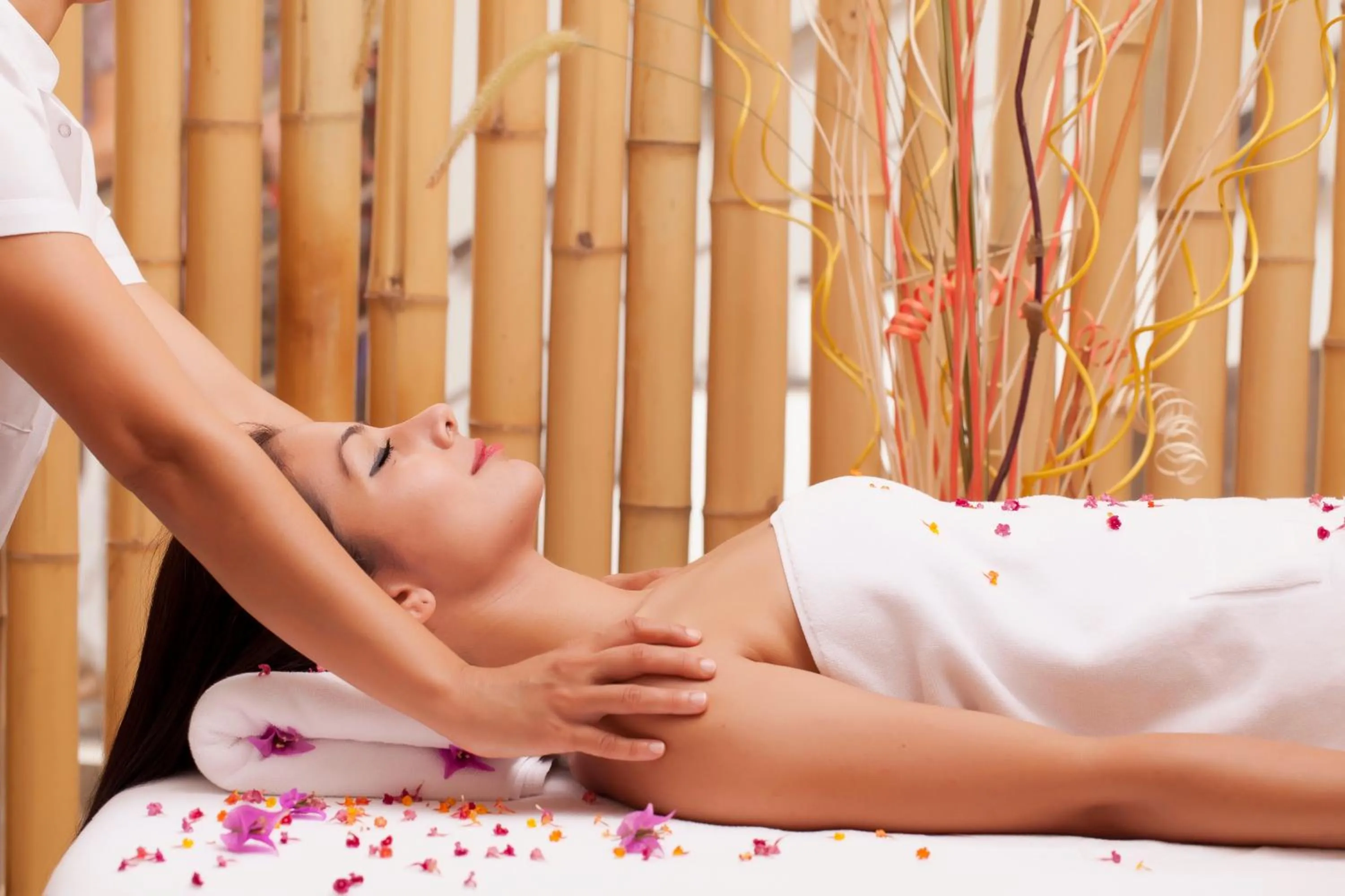 Massage in Diamond Hill Resort Hotel