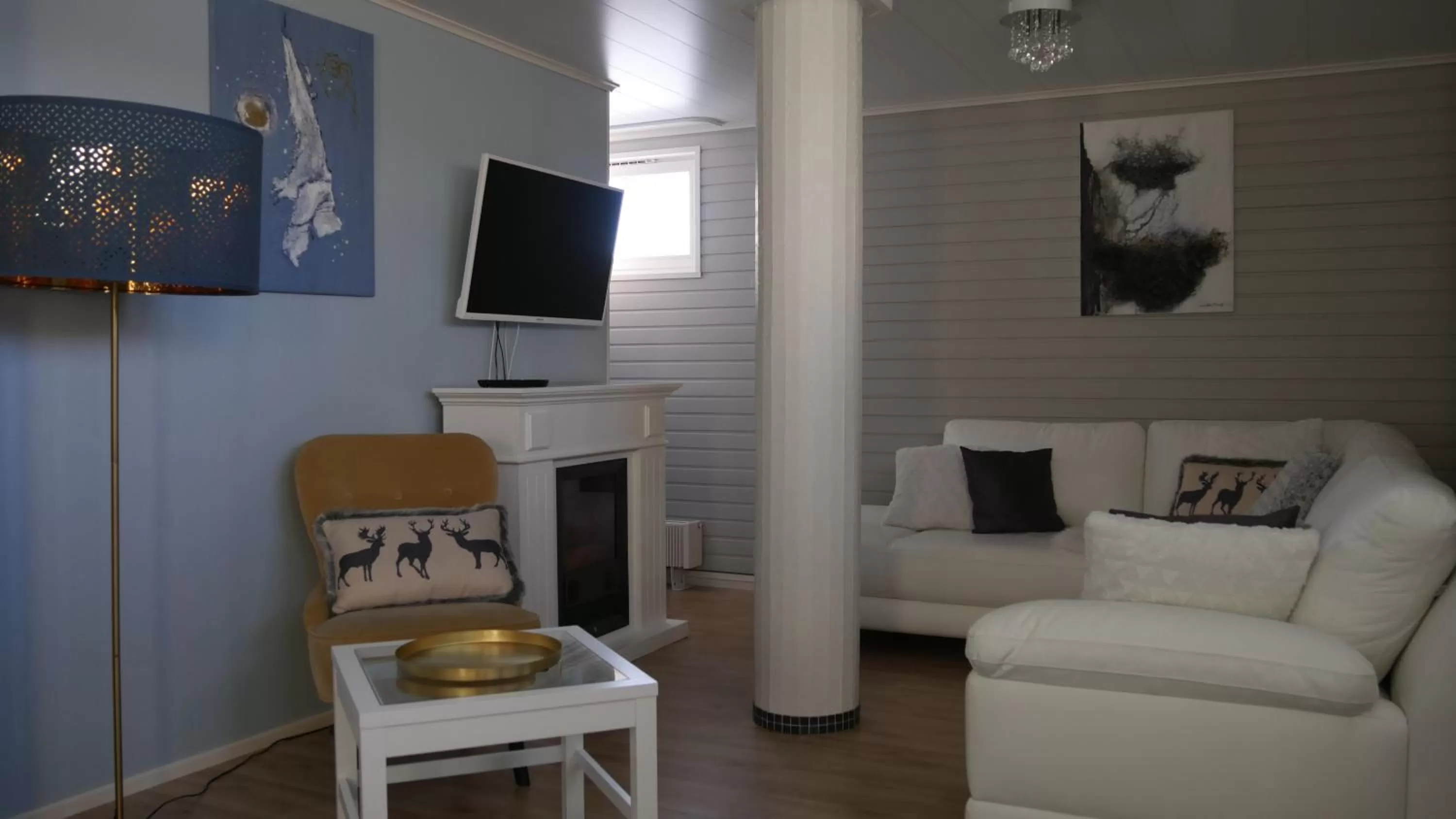 Living room in Hotel Golden Circle Suites