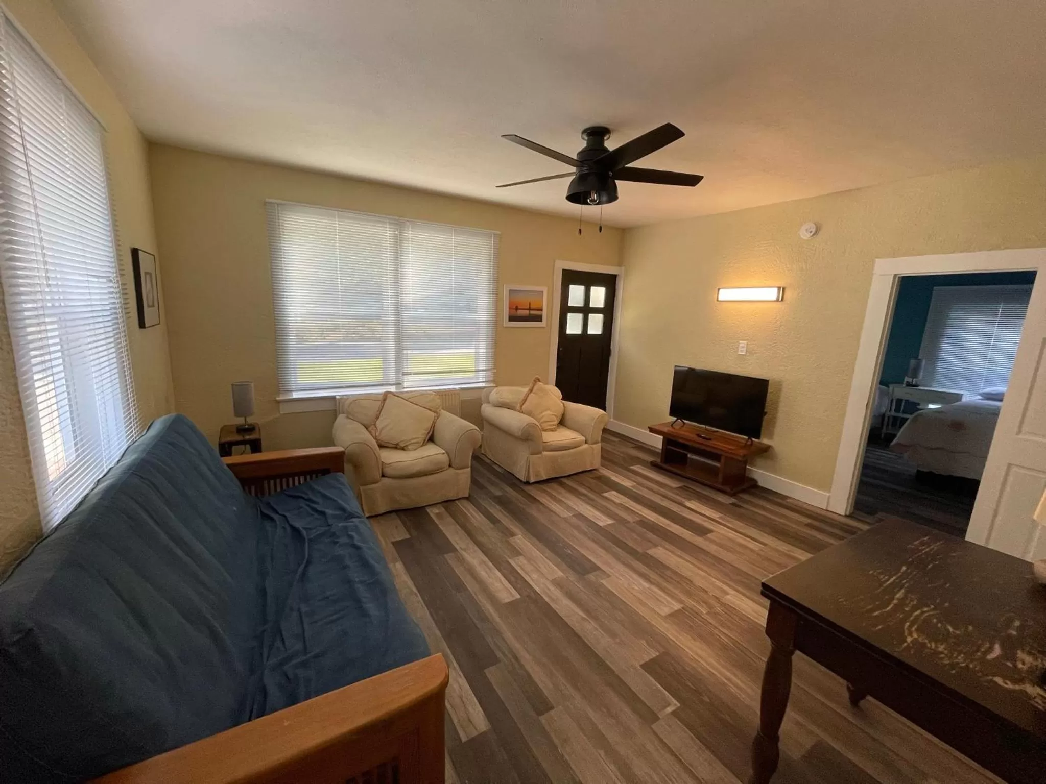 Seating Area in Harbor House Inn