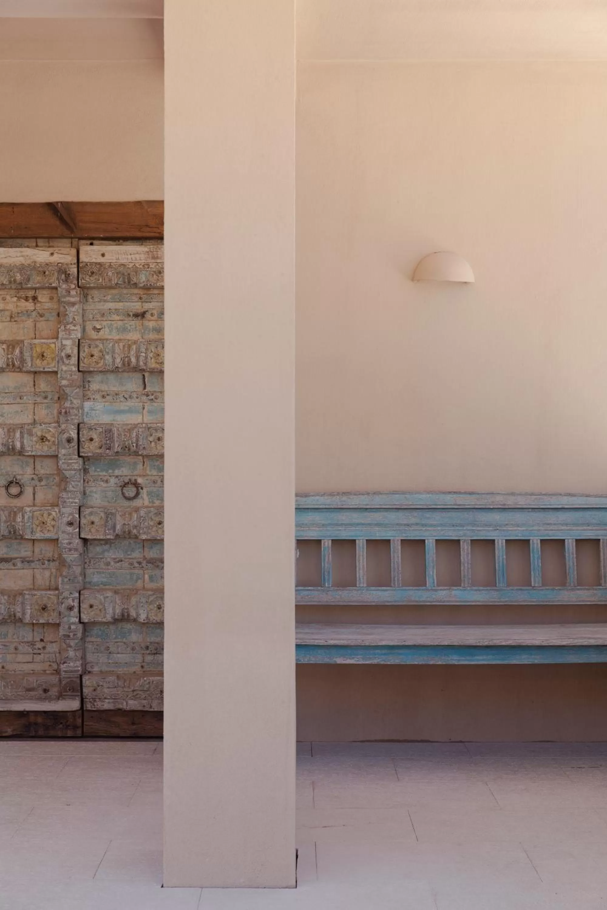 Facade/entrance, Bed in Azenhas do Mar Valley House