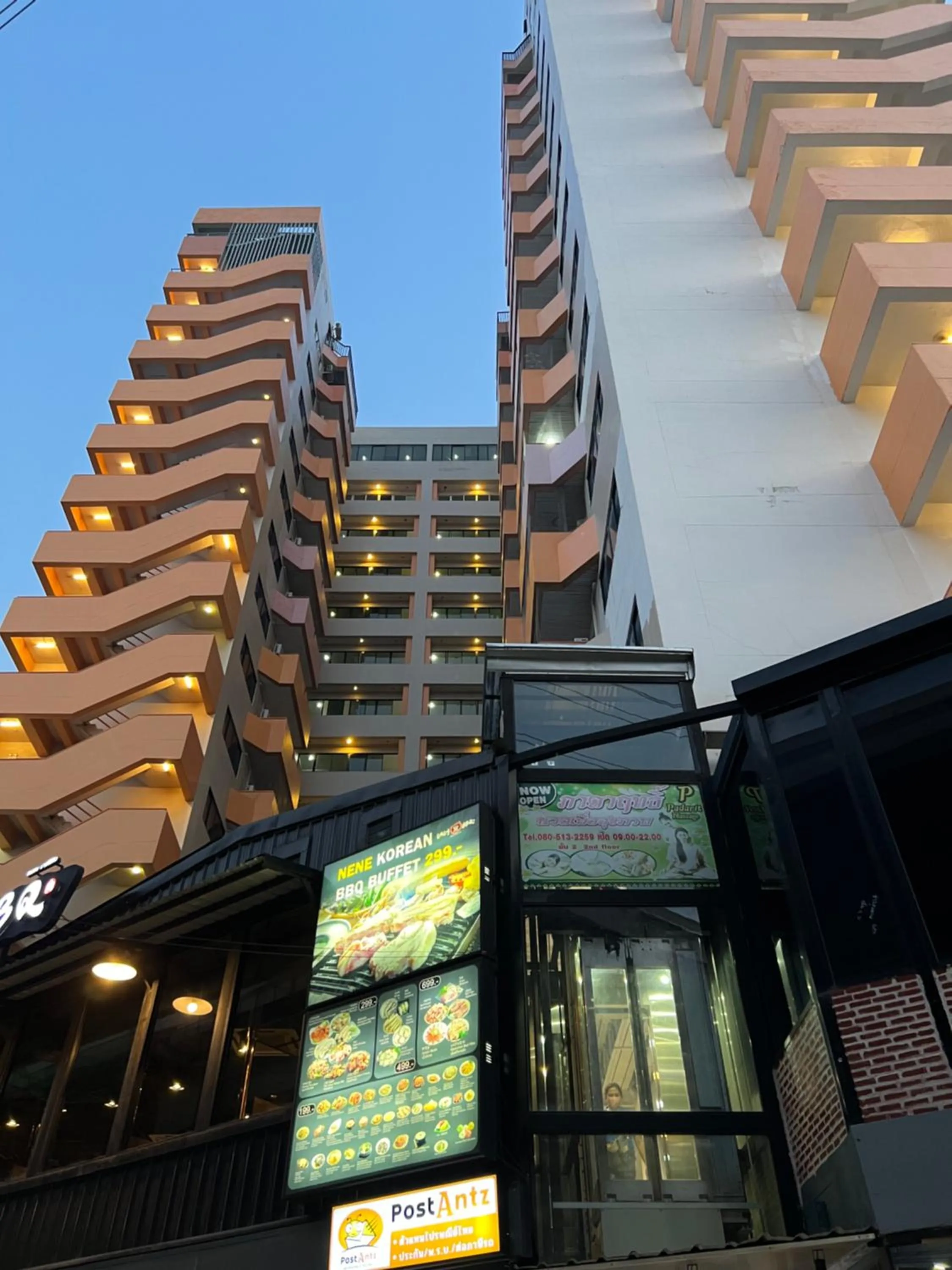 Property building in Mall Suites Hotel