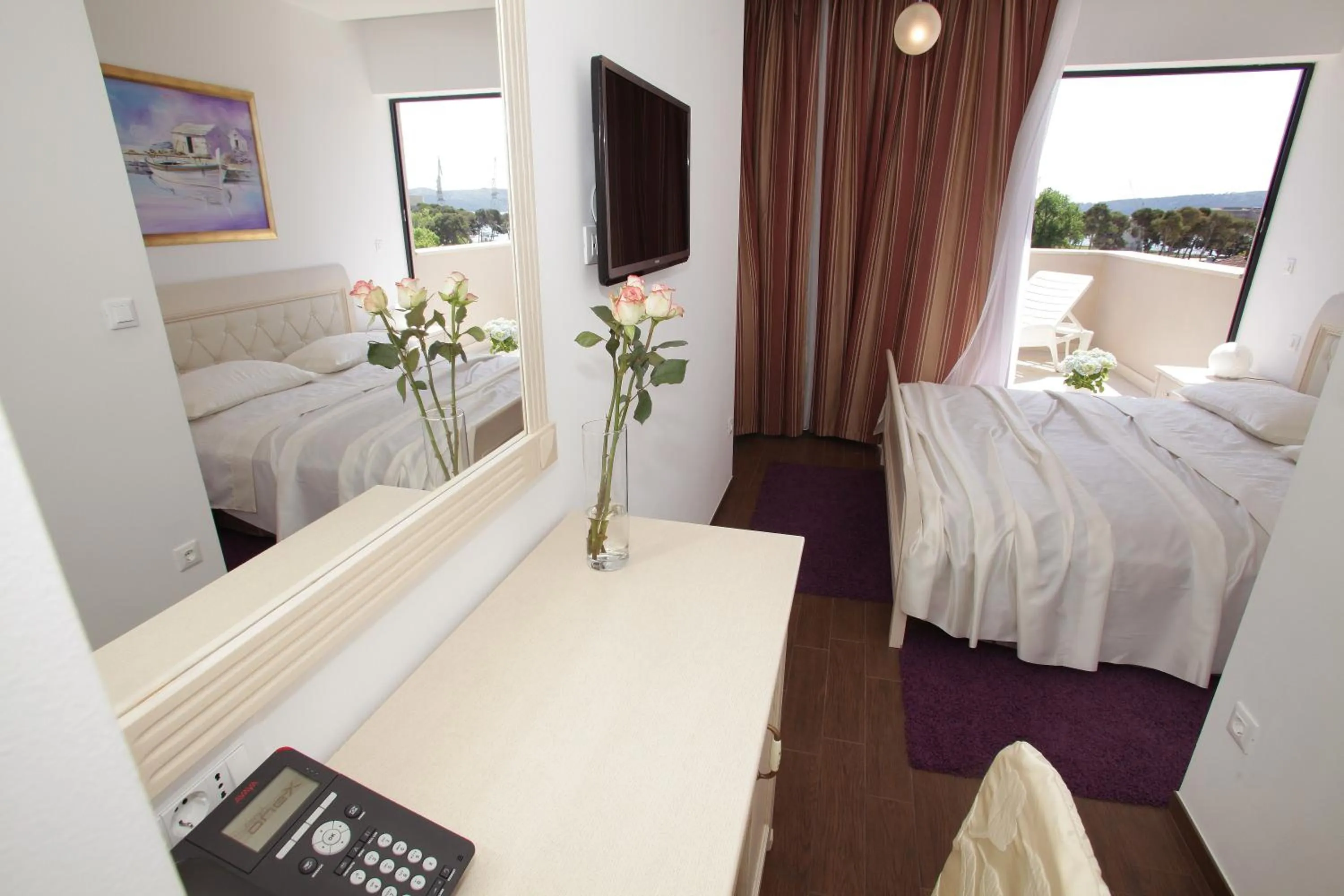 Bed in Hotel Bellevue Trogir