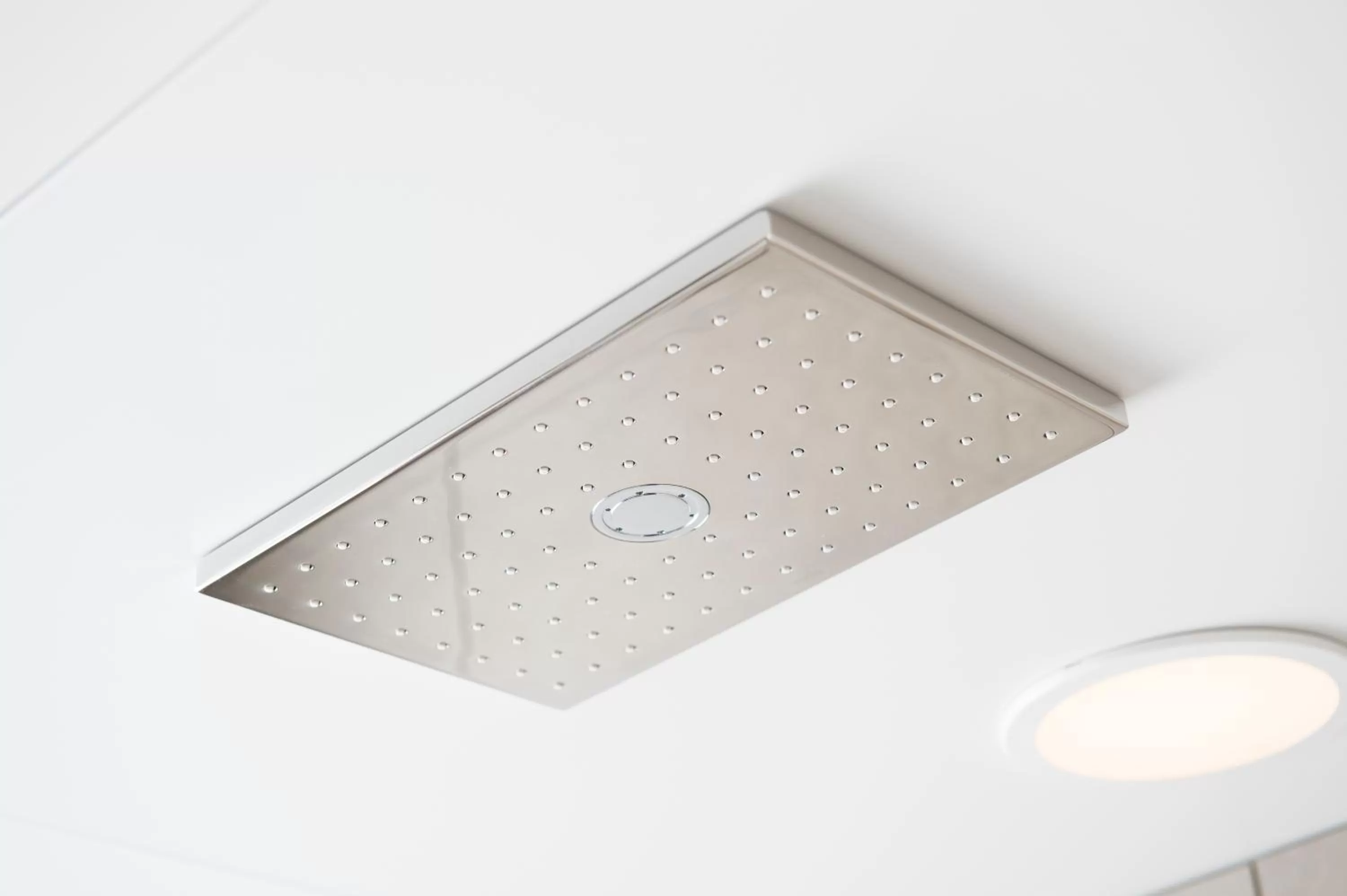 Shower in remm Roppongi