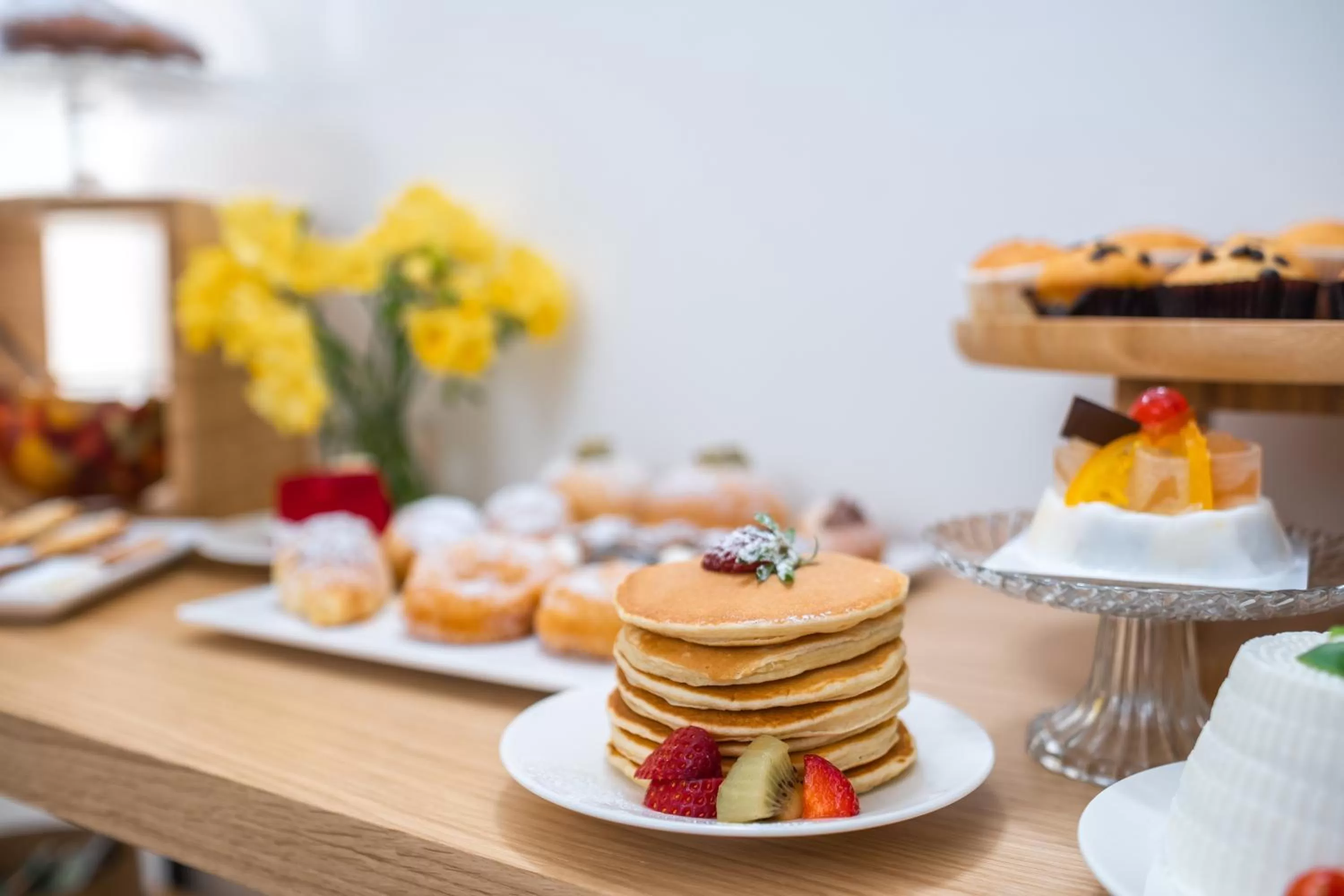 Buffet breakfast in Archè Design Rooms and Suites
