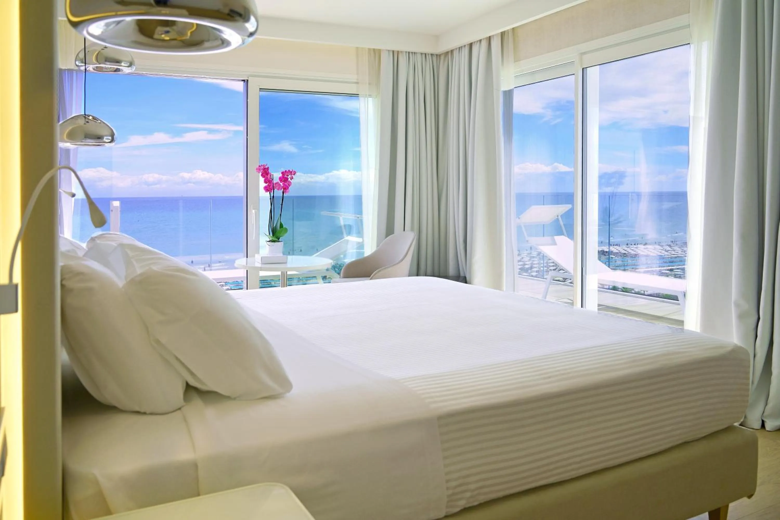 View (from property/room), Bed in Atlantic Hotel & SPA