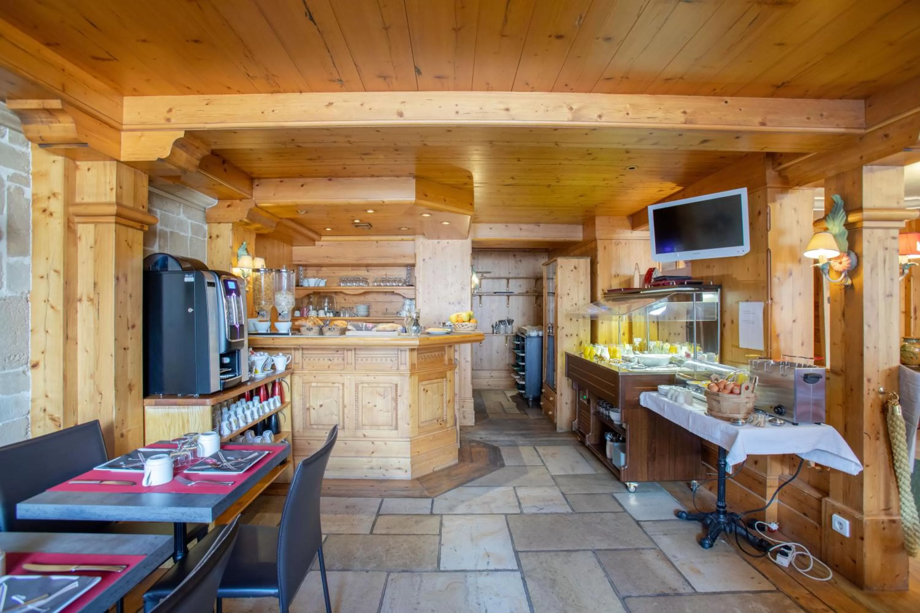 Buffet breakfast in Les Balcons du Savoy