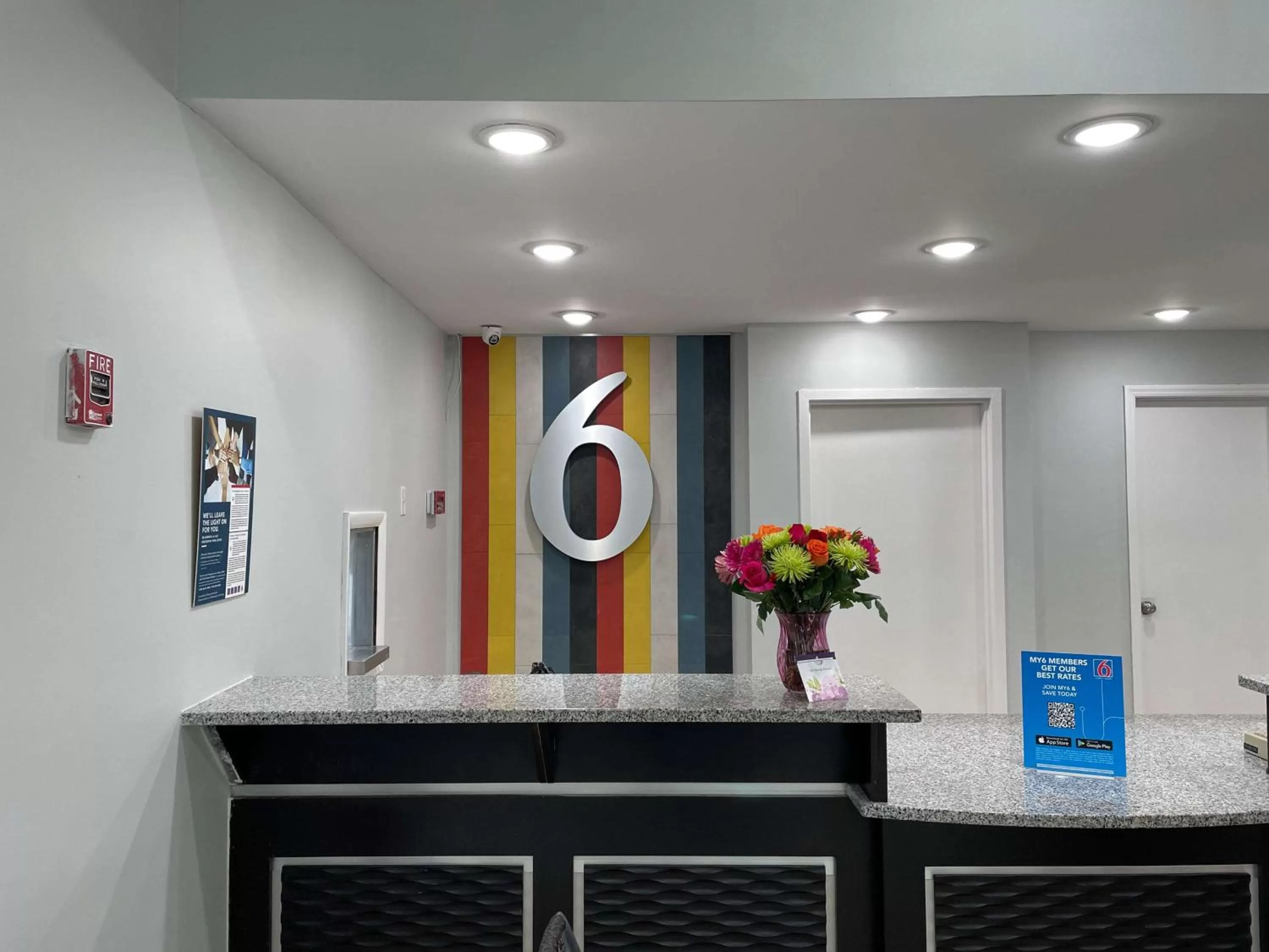 Lobby or reception in Motel 6 West Columbia SC Airport