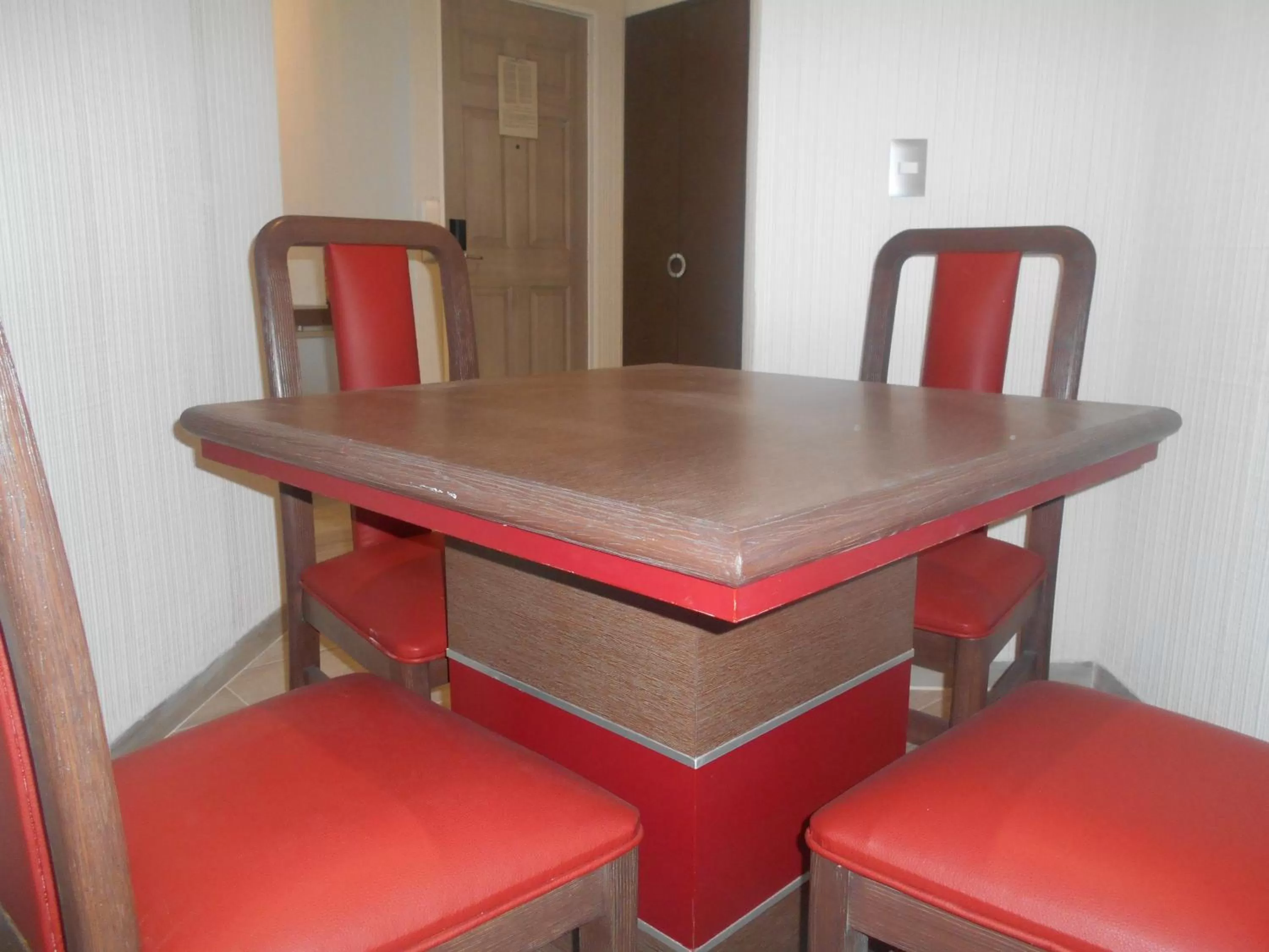 Dining area in Hotel Puente Real