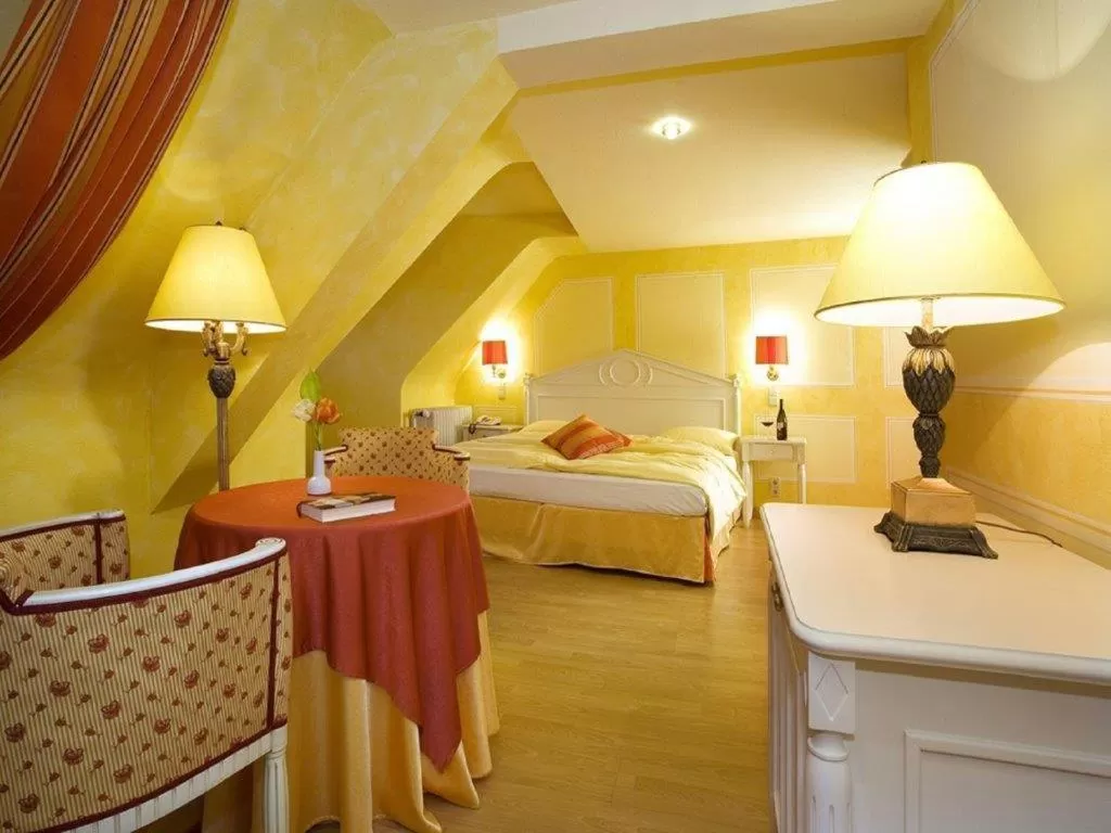 Bed in Trip Inn Hotel Der Adelshof