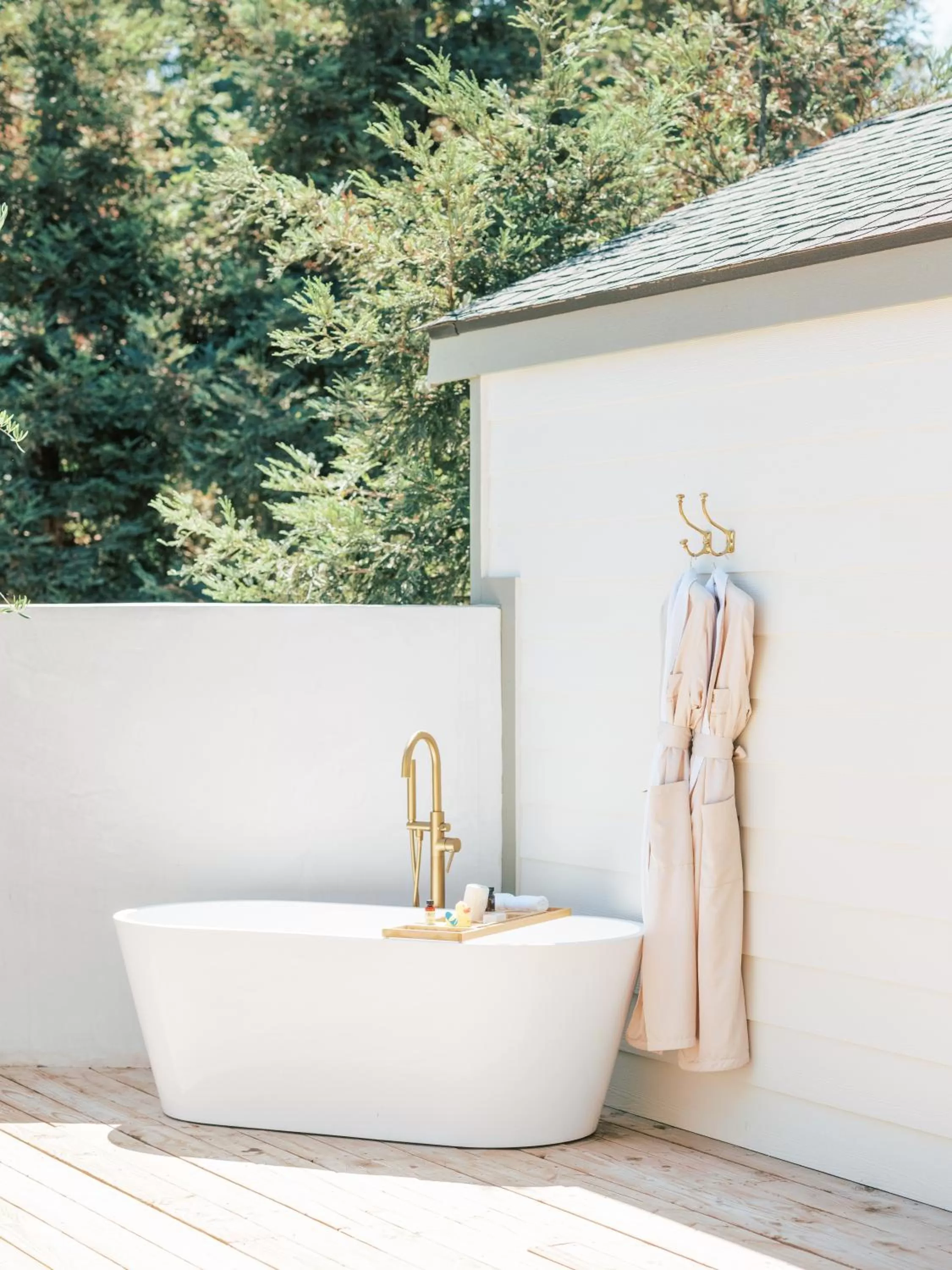 Bath in Calamigos Guest Ranch and Beach Club
