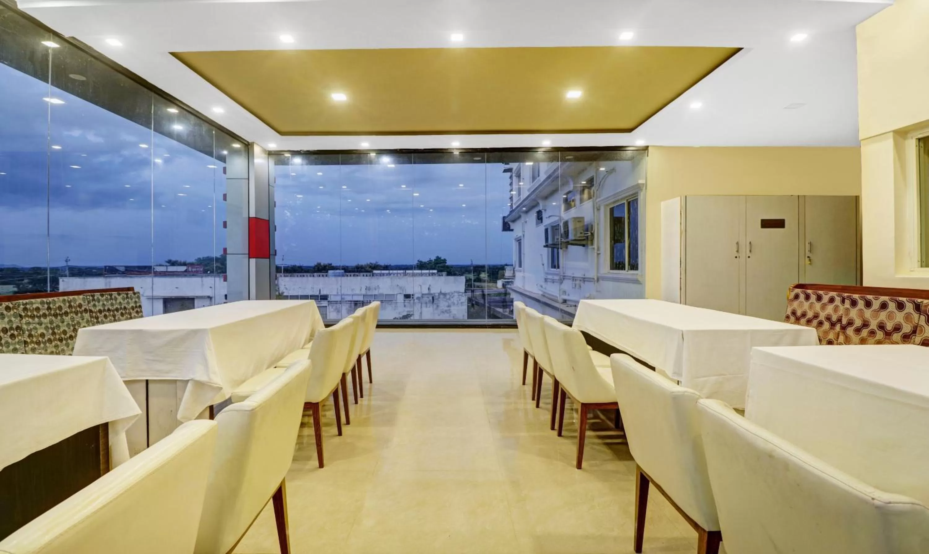 Dining area in Treebo Trend Grand JP Inn