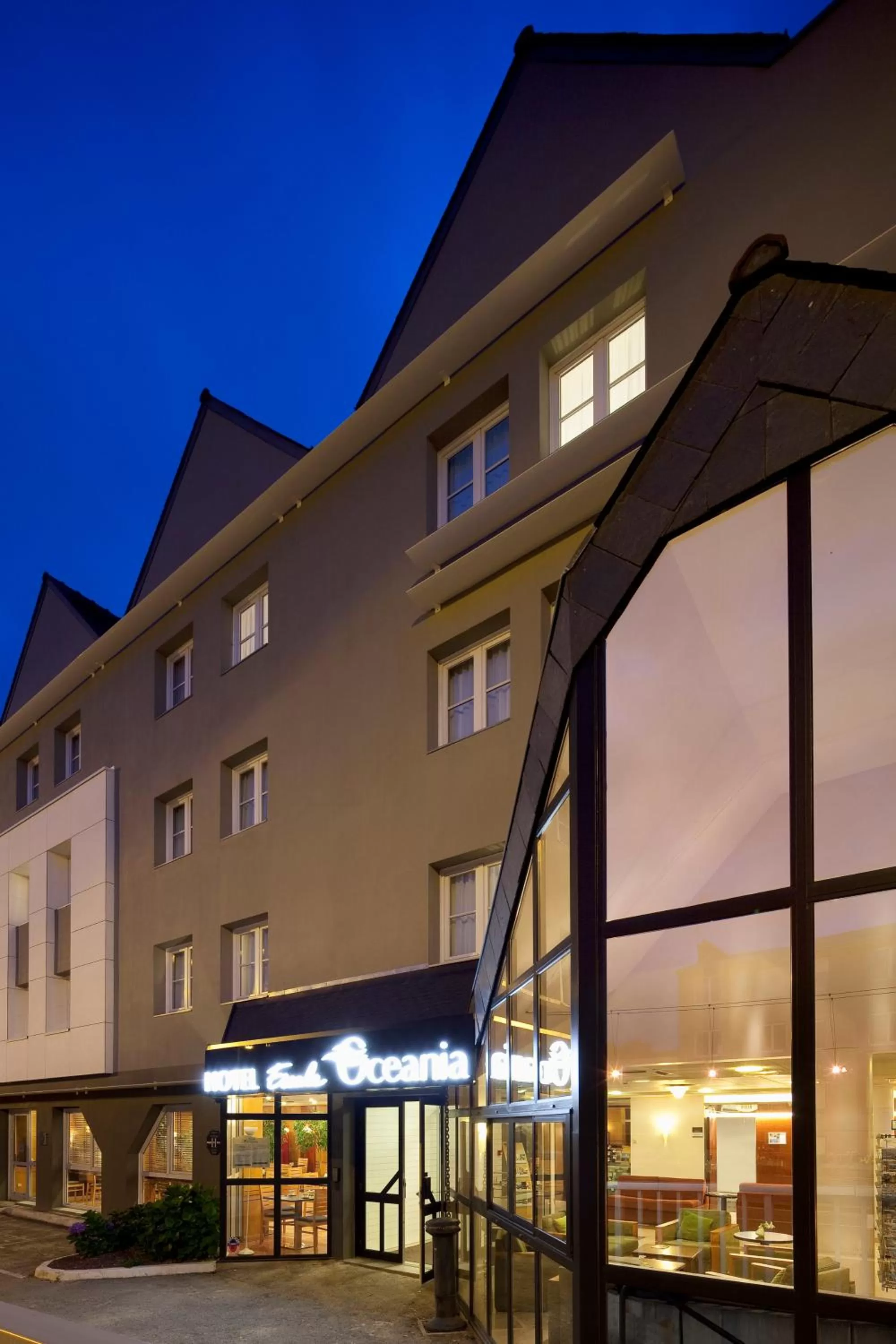 Property building in Escale Oceania Vannes Centre