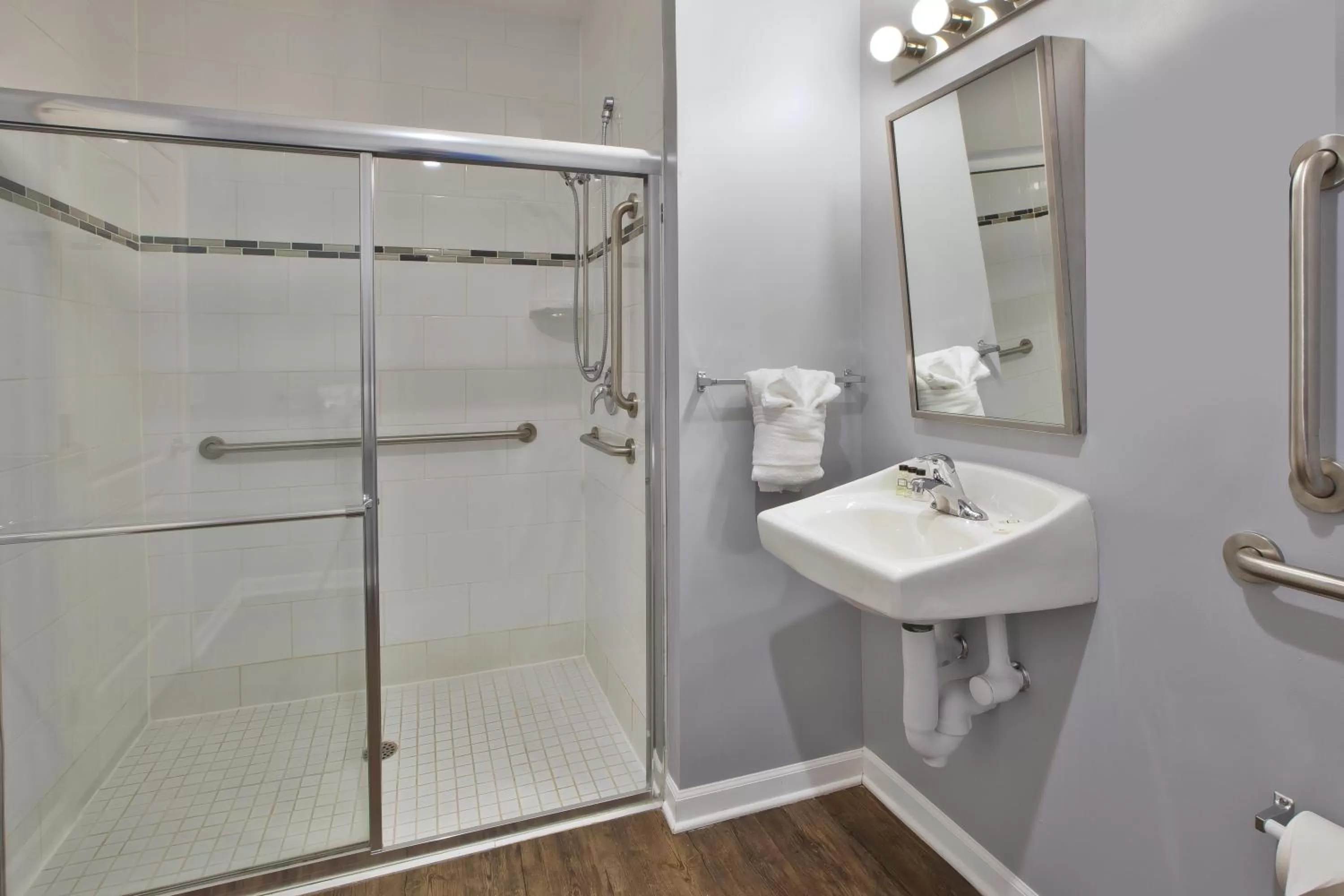 Double Room - Disability Access in Hotel Chicago West Loop, SureStay Collection by Best Western