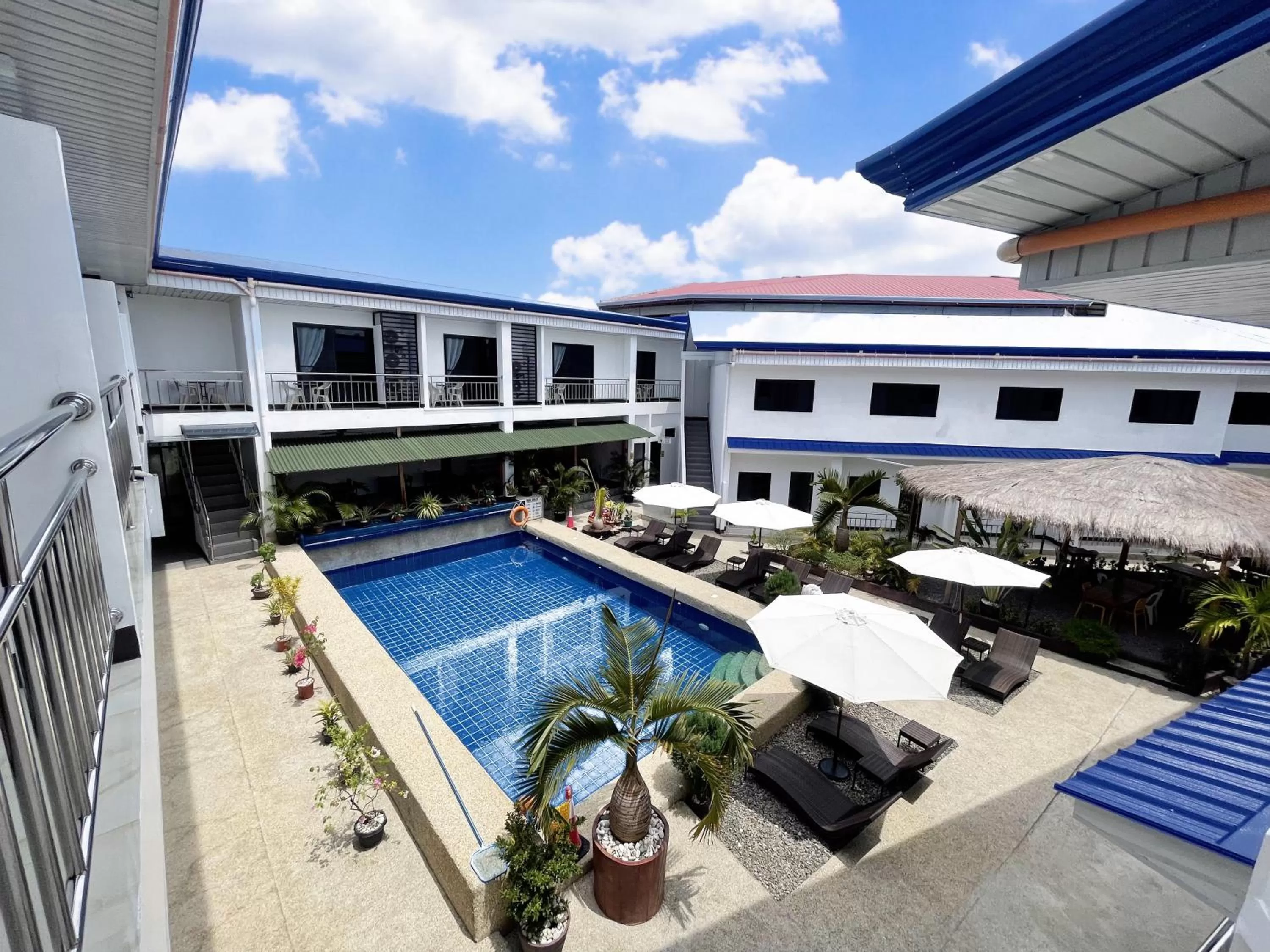 Swimming pool in MGH Alona Resort