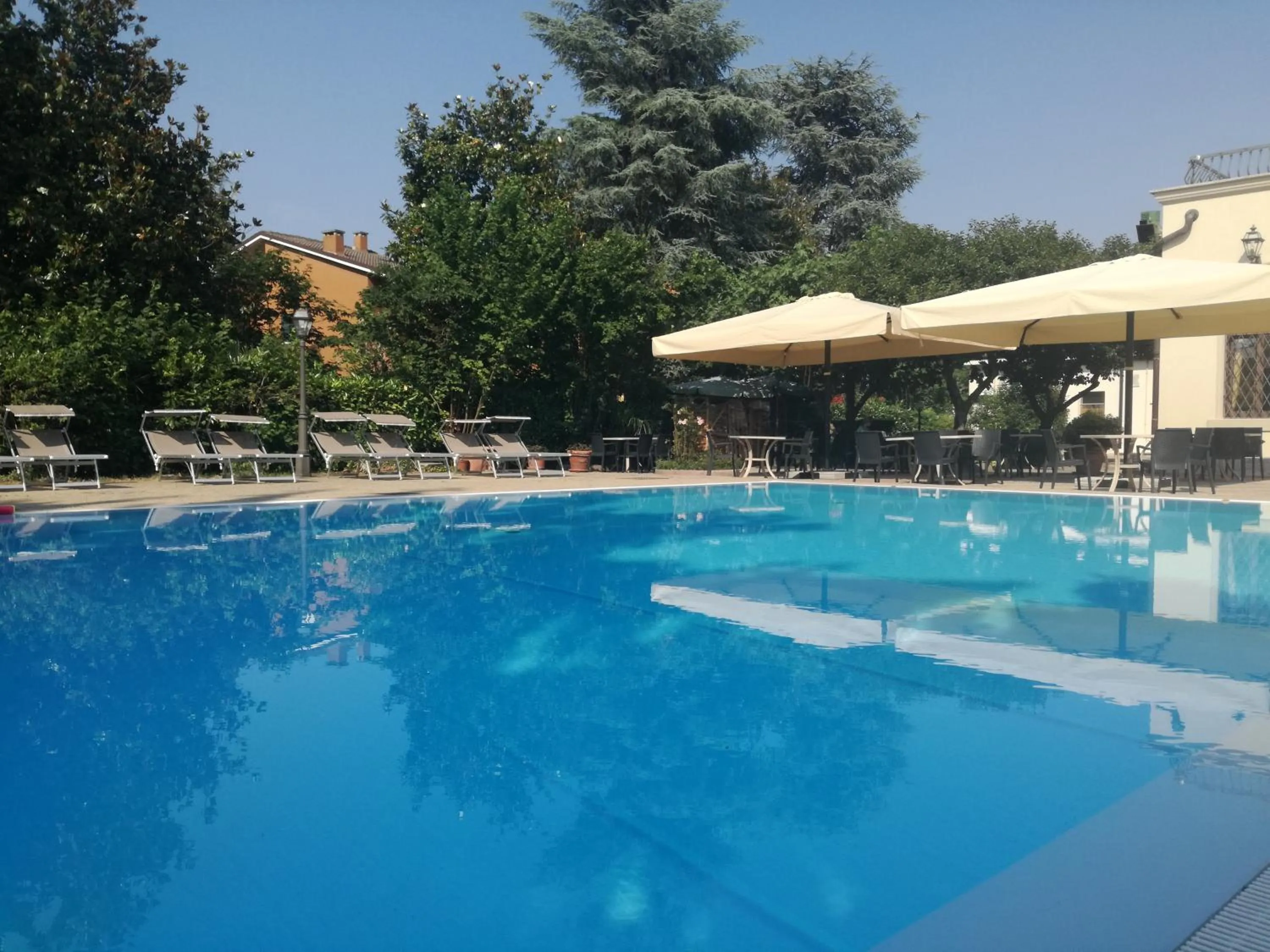 Swimming pool in Hotel Dogana