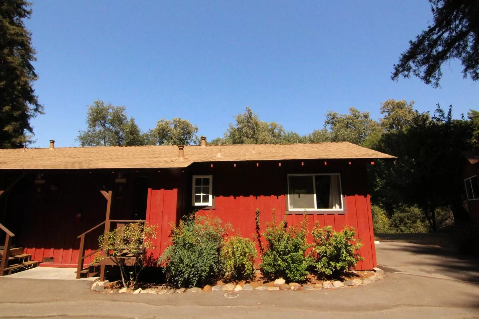 Property Building in Fern River Resort