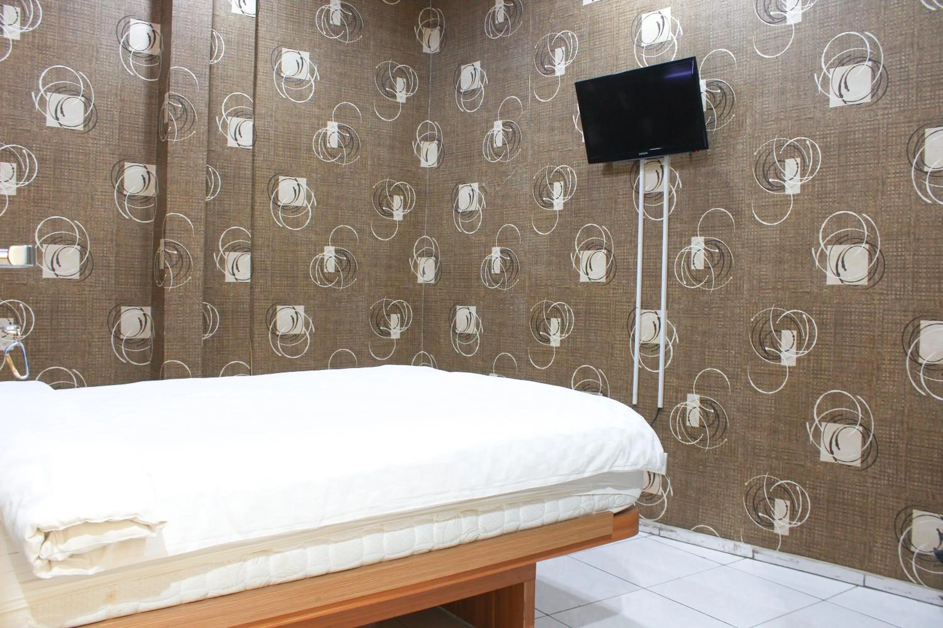 Green Apple Residence near Sarinah Mitra RedDoorz