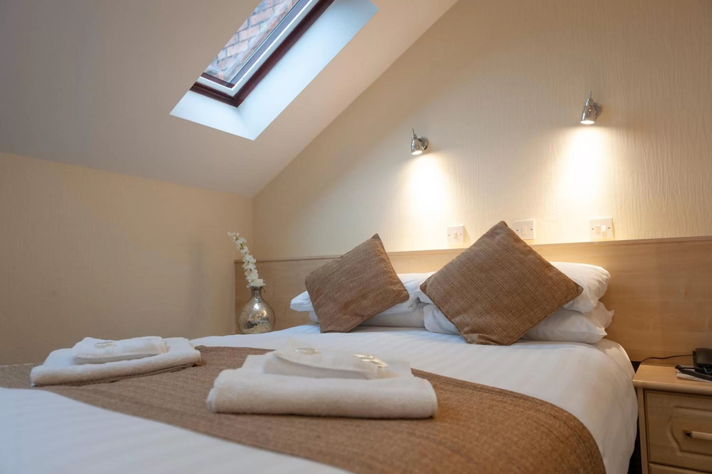 Bed in Osborne Hotel