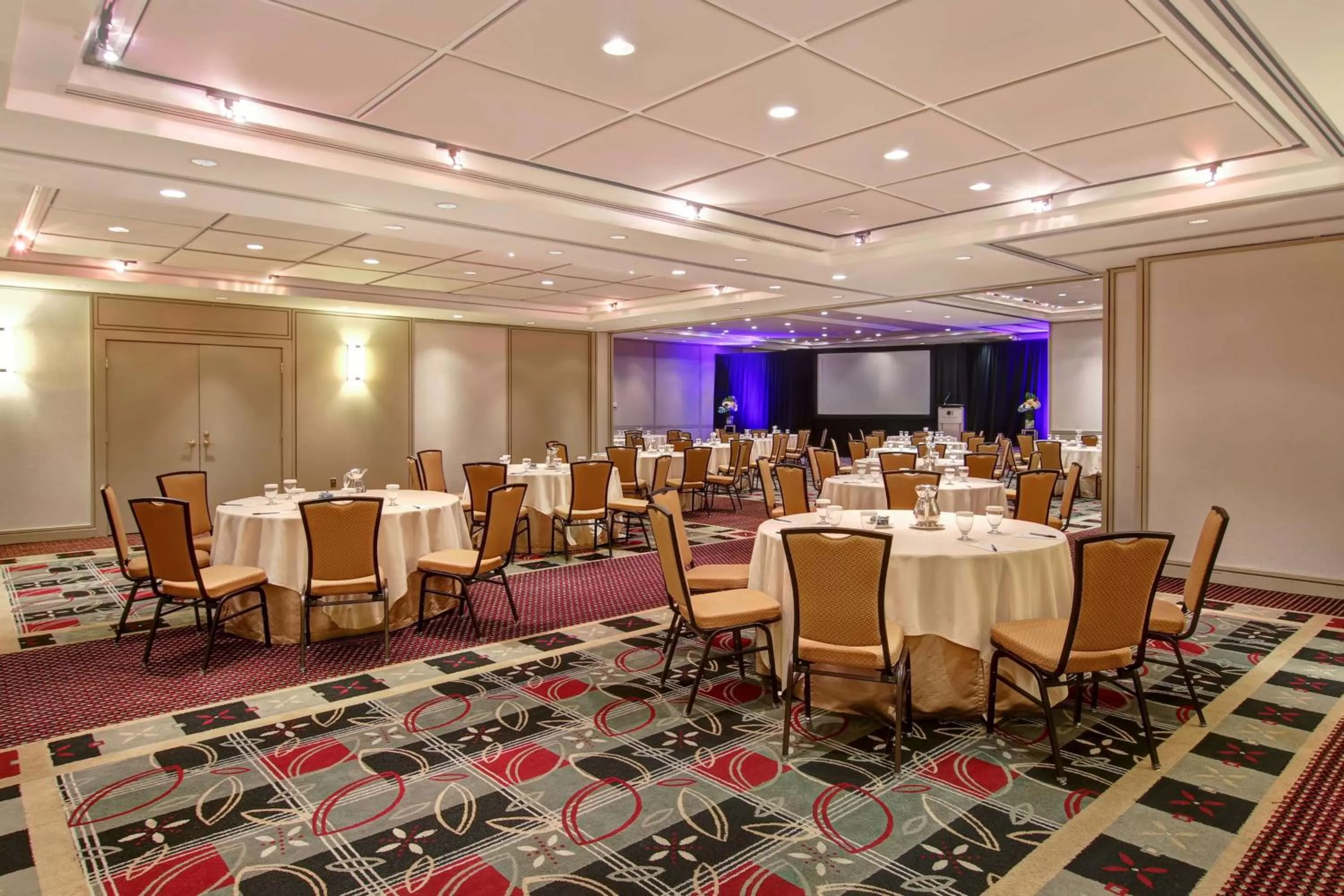 Meeting/conference room in DoubleTree by Hilton Toronto Downtown