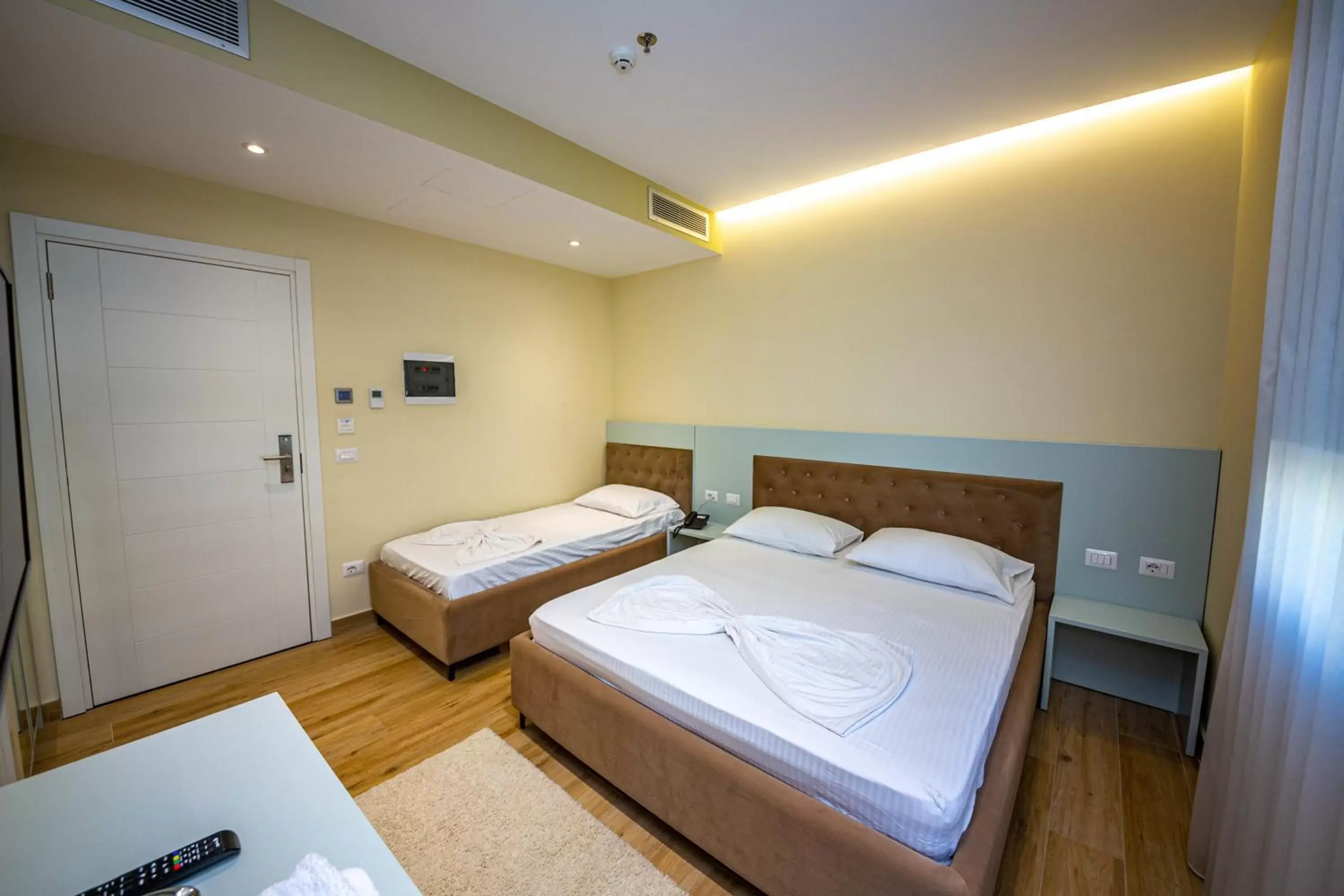 Triple Room with Balcony in Hotel Bella Vista Triple Room with Balcony in Hotel Bella Vista