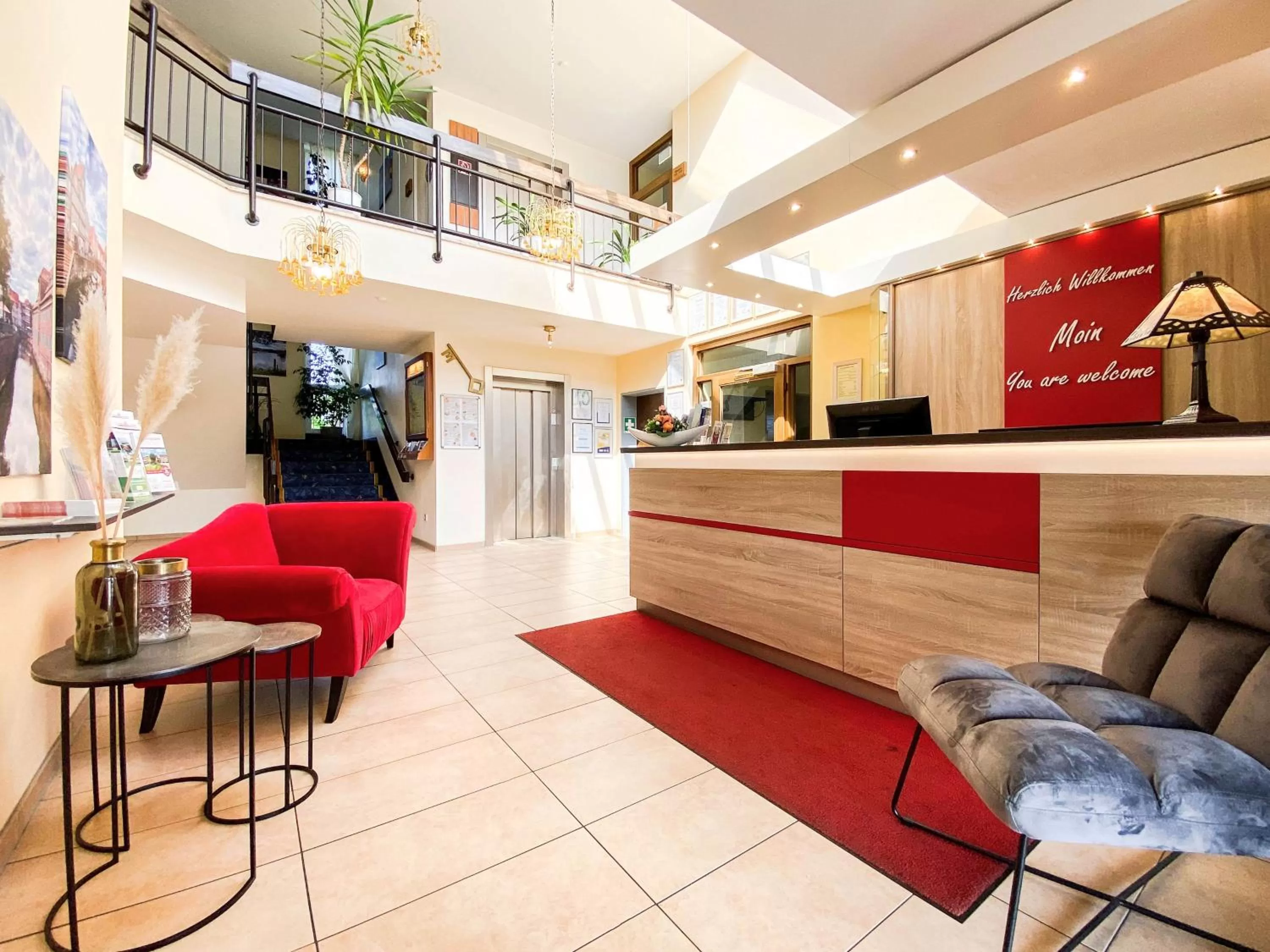 Lobby or reception in Hotel-Restaurant Vier Linden