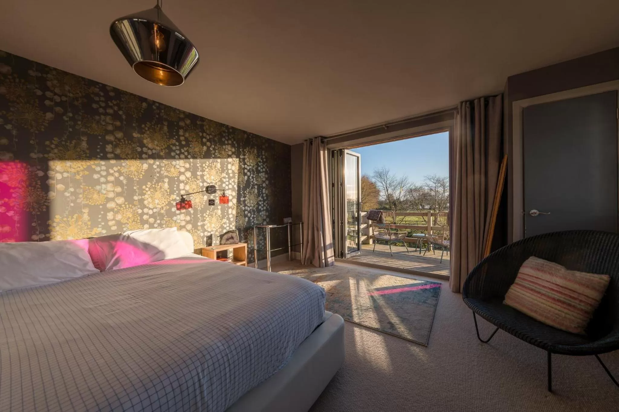 Bedroom, Bed in The Sheppey