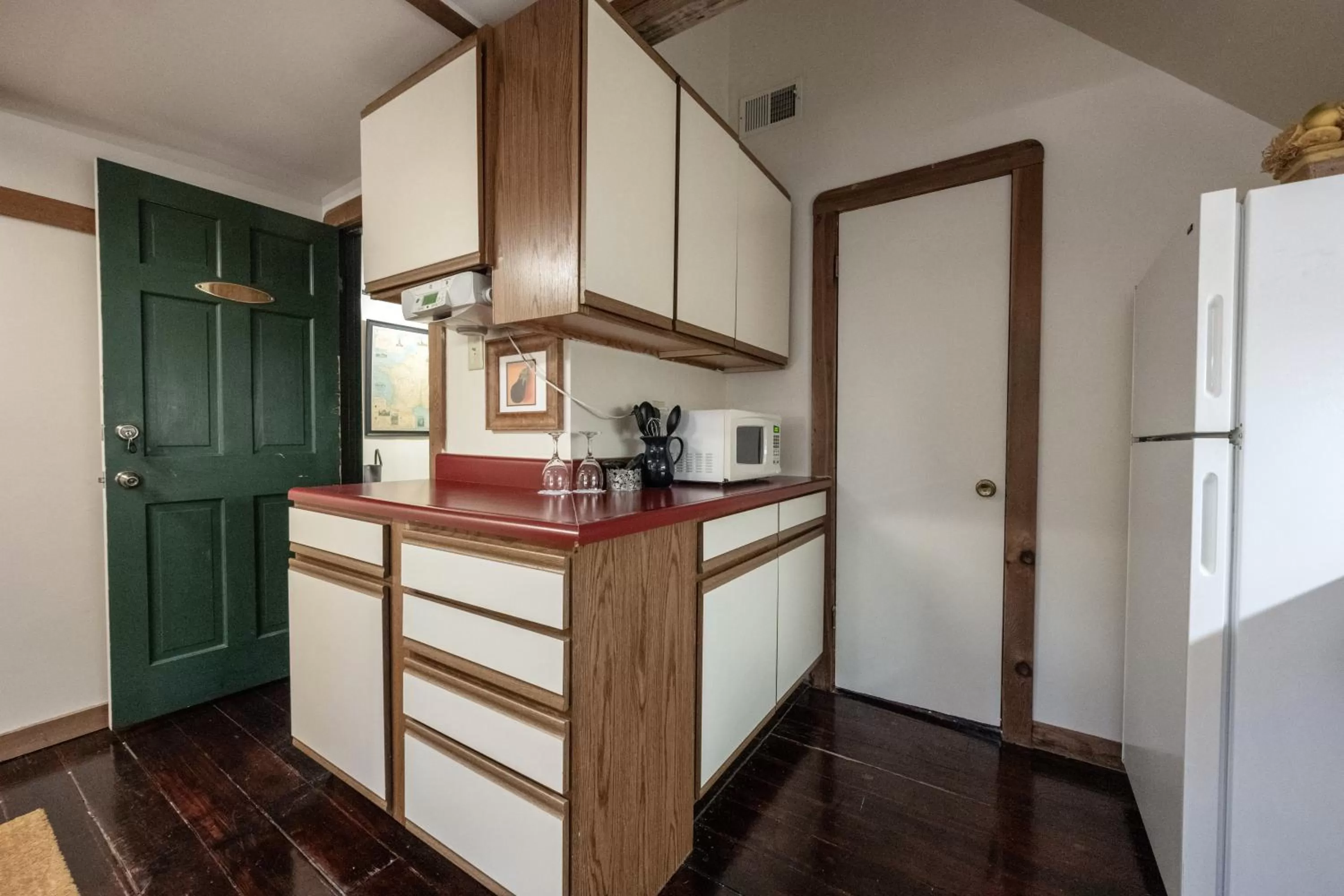 Kitchen or kitchenette in Stone Soup Inn