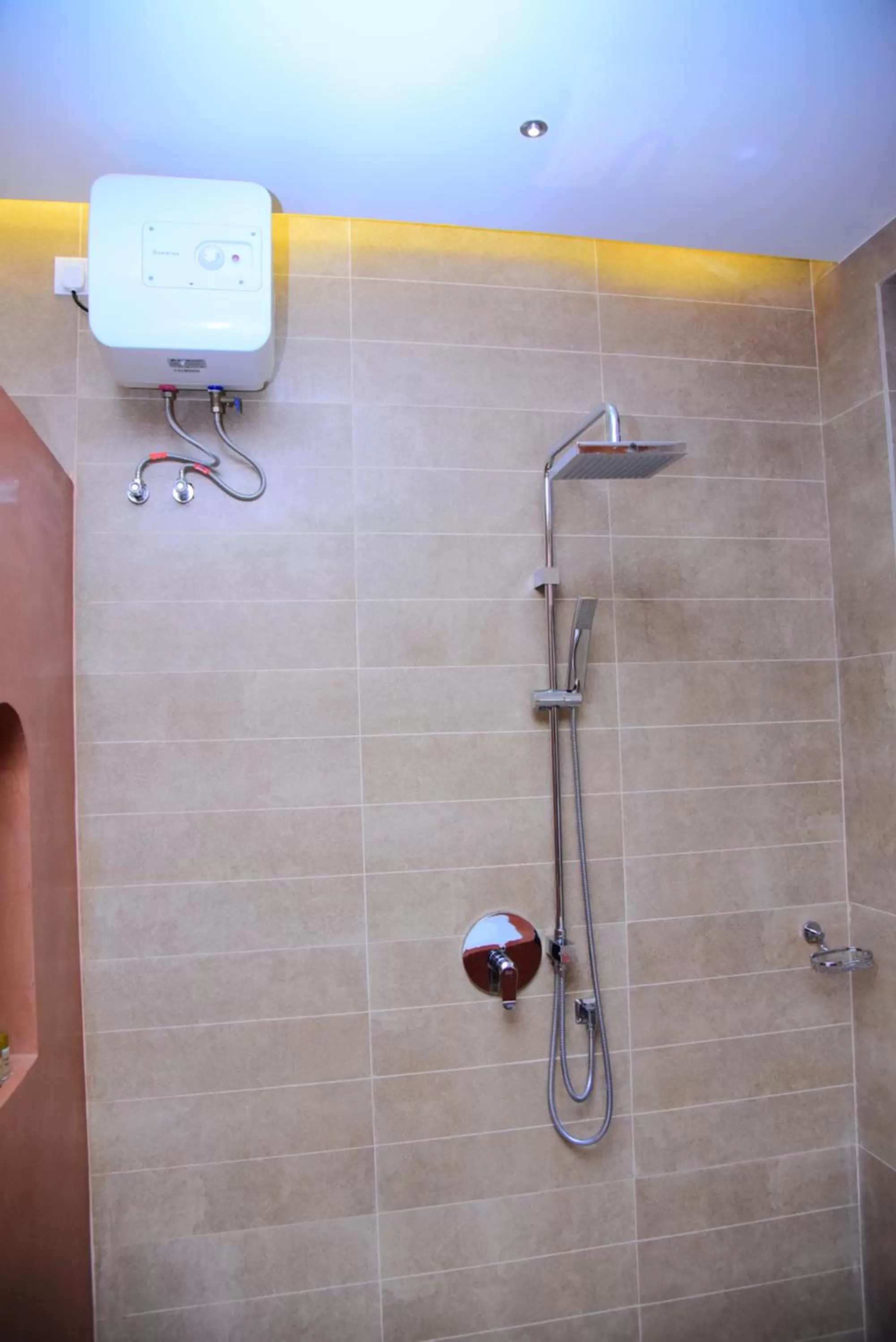 Shower, Bathroom in Hotel Leaf on Lagoon