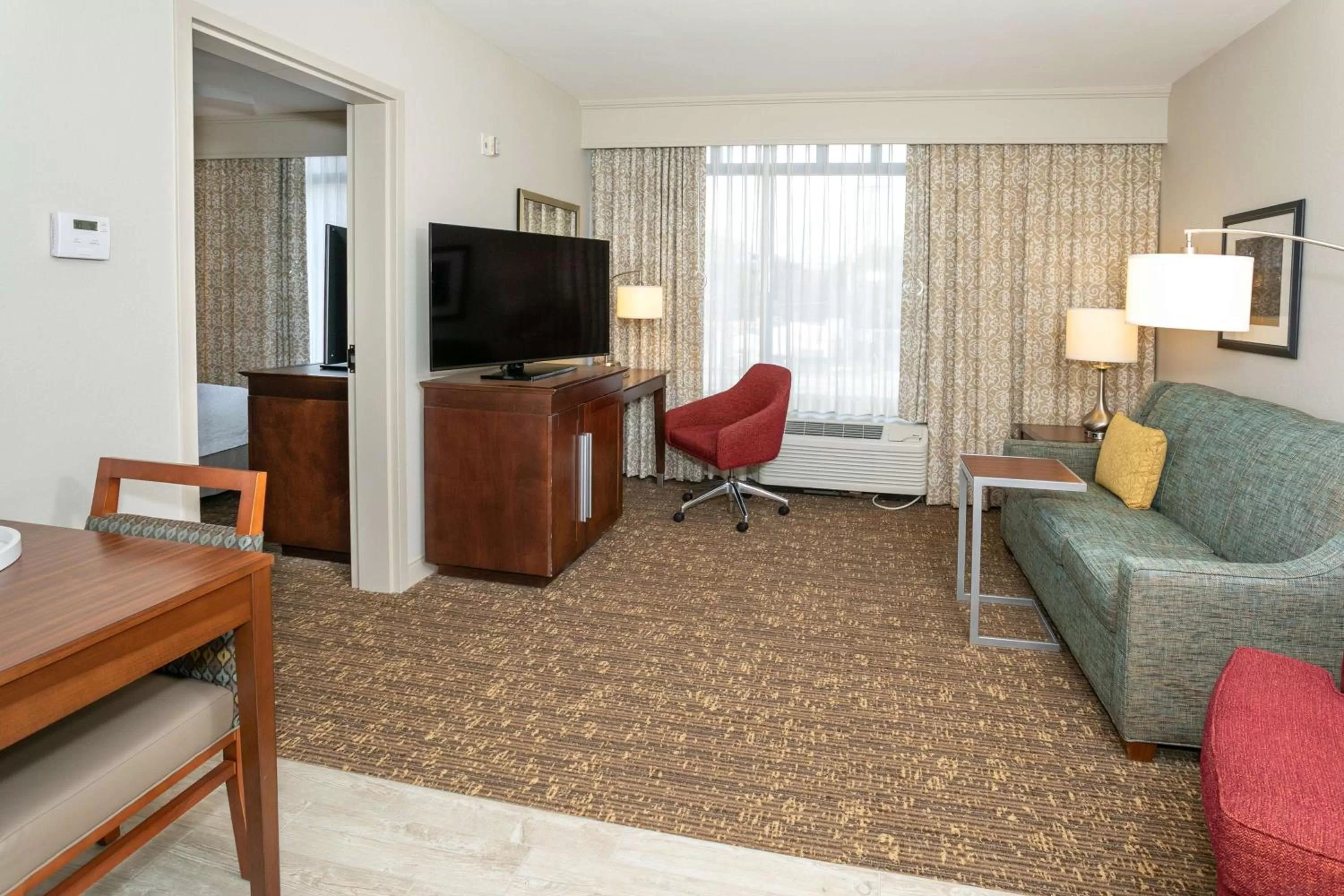 Bedroom in Hampton Inn & Suites Nashville-Green Hills