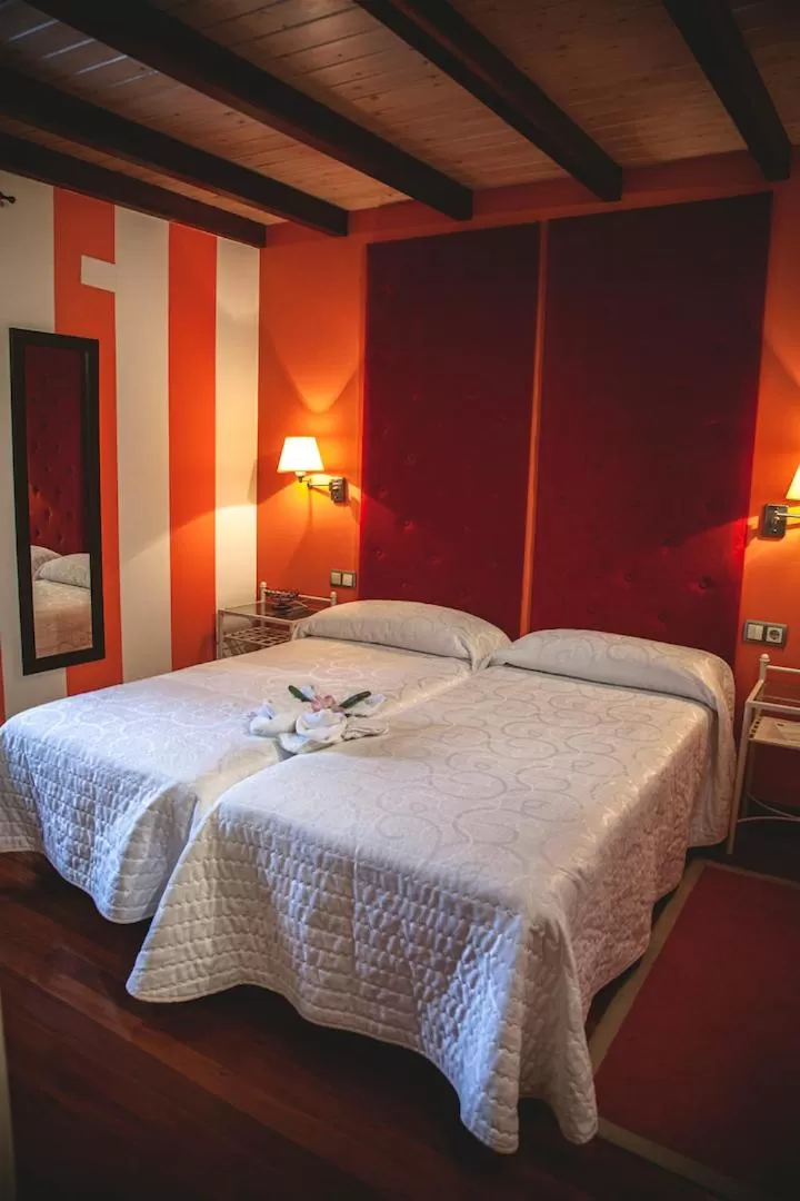 Photo of the whole room, Bed in Posada Cicero