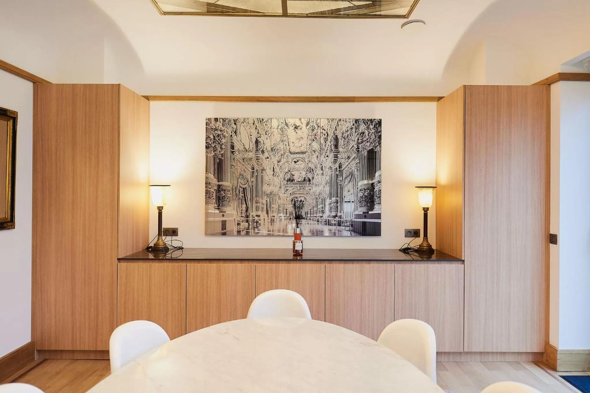 Dining area in B&B Suites 124